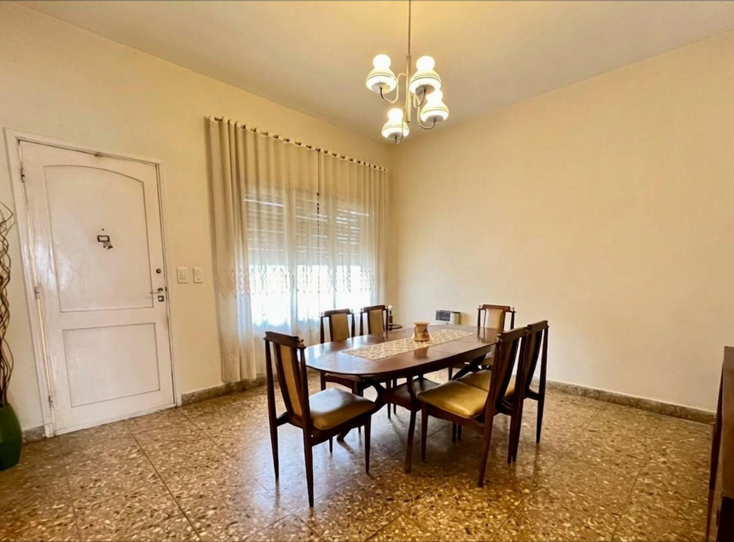 Foto de VENTA CASA 4 AMBIENTES EN VILLA ADELINA CON JARDIN, imagen 1