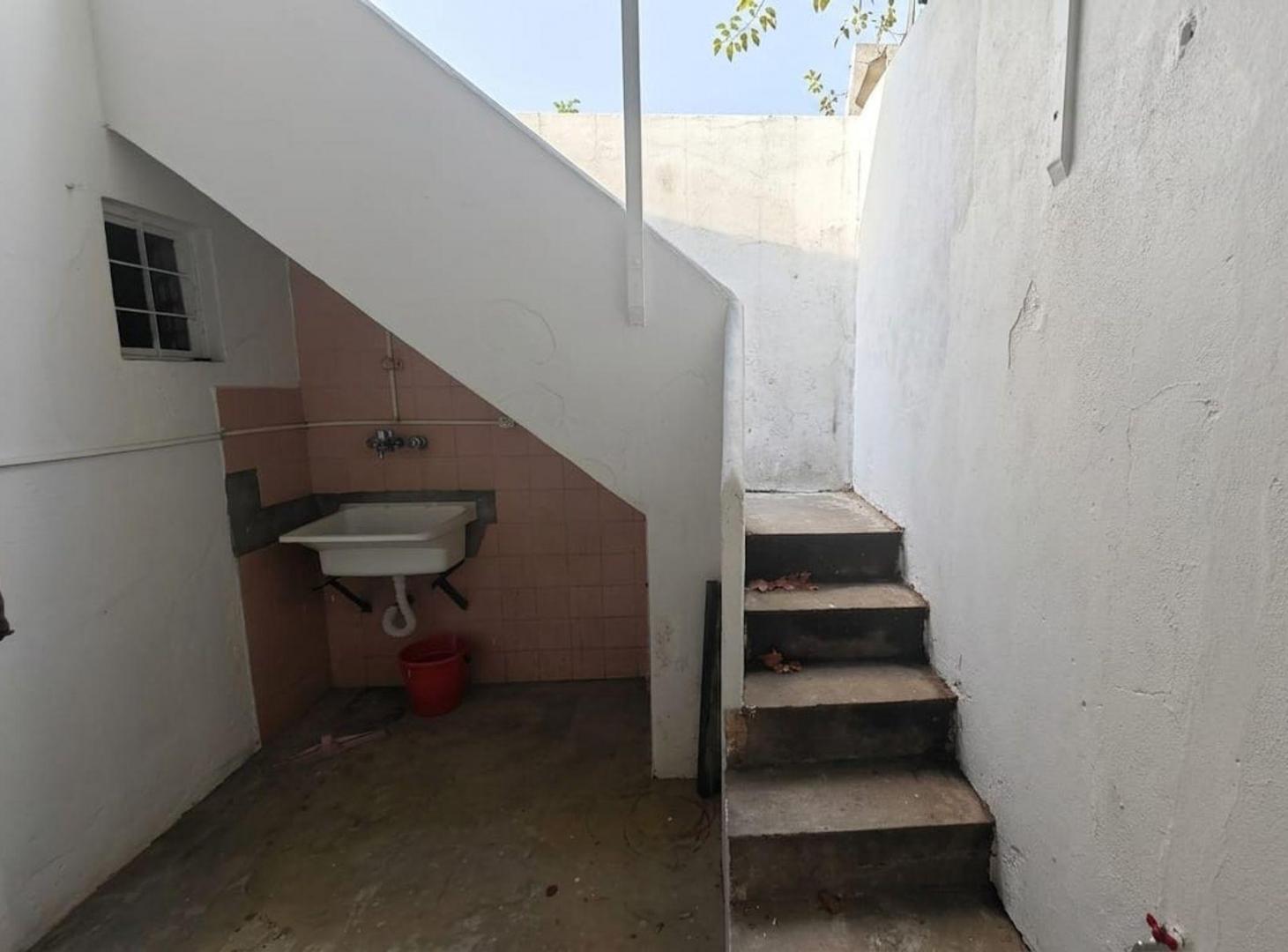 Foto de VENTA PH EN VILLA MAIPÚ 2 AMBIENTES, imagen 3
