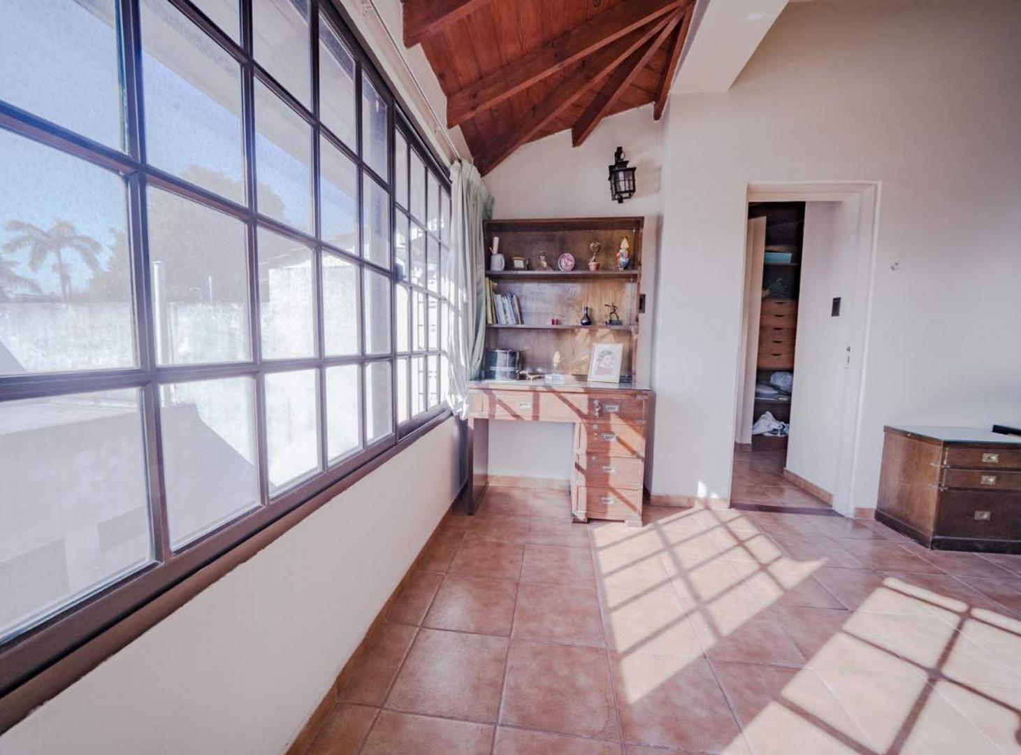 Foto de Venta casa 4 amb. con cochera Martinez, Permuta, imagen 5