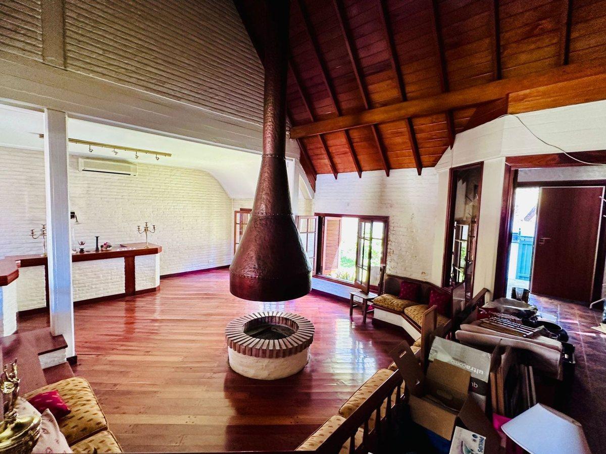 Foto de Venta Casa 9 amb con jardín y pileta La Horqueta, imagen 1