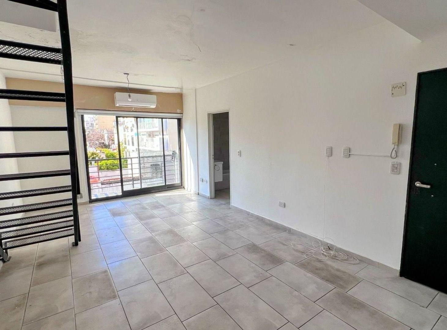 Foto de VENTA DEPTO 2 AMB CON BALCÓN, TERRAZA Y COCHERA, imagen 5