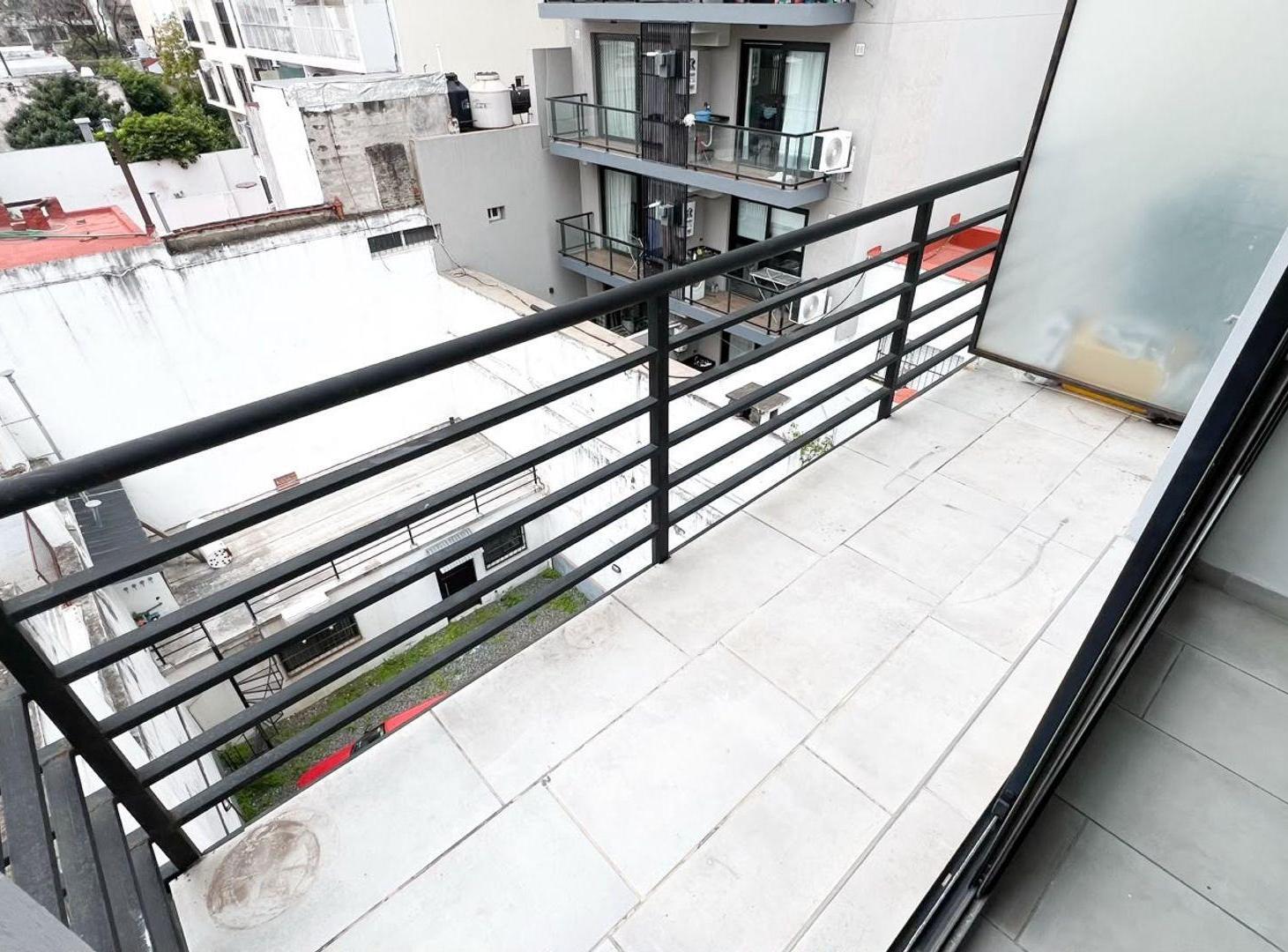 Foto de VENTA DEPTO 2 AMB CON BALCÓN, TERRAZA Y COCHERA, imagen 4