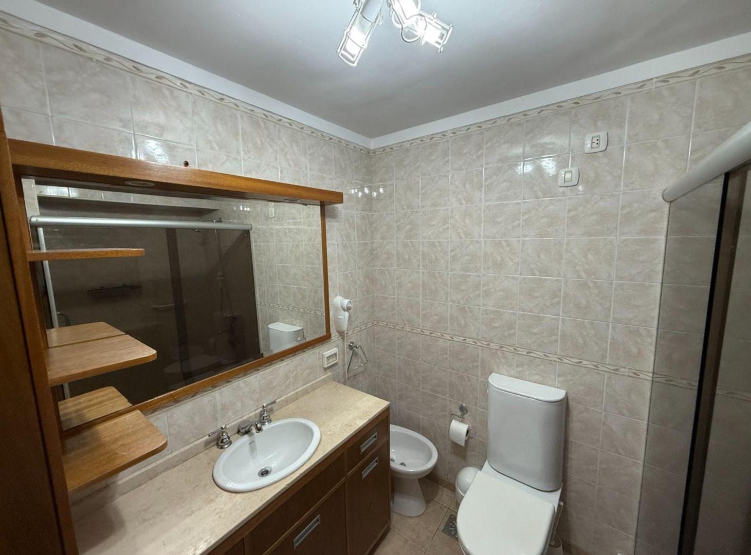 Foto de DEPARTAMENTO VENTA 3 AMB+DEPEN C/BALCON COLEGIALES, imagen 4