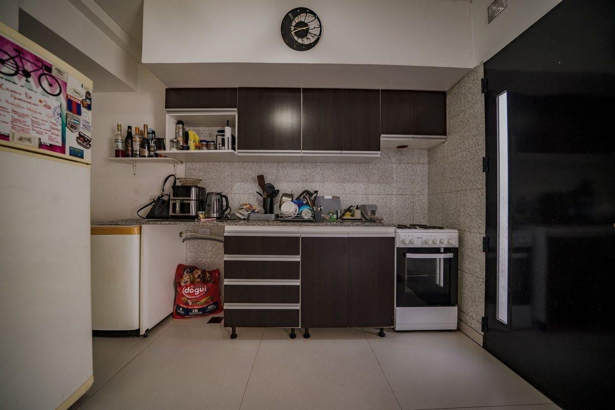 Foto de PH EN VENTA VILLA BALLESTER 2 AMBIENTES- TERRAZA, imagen 2