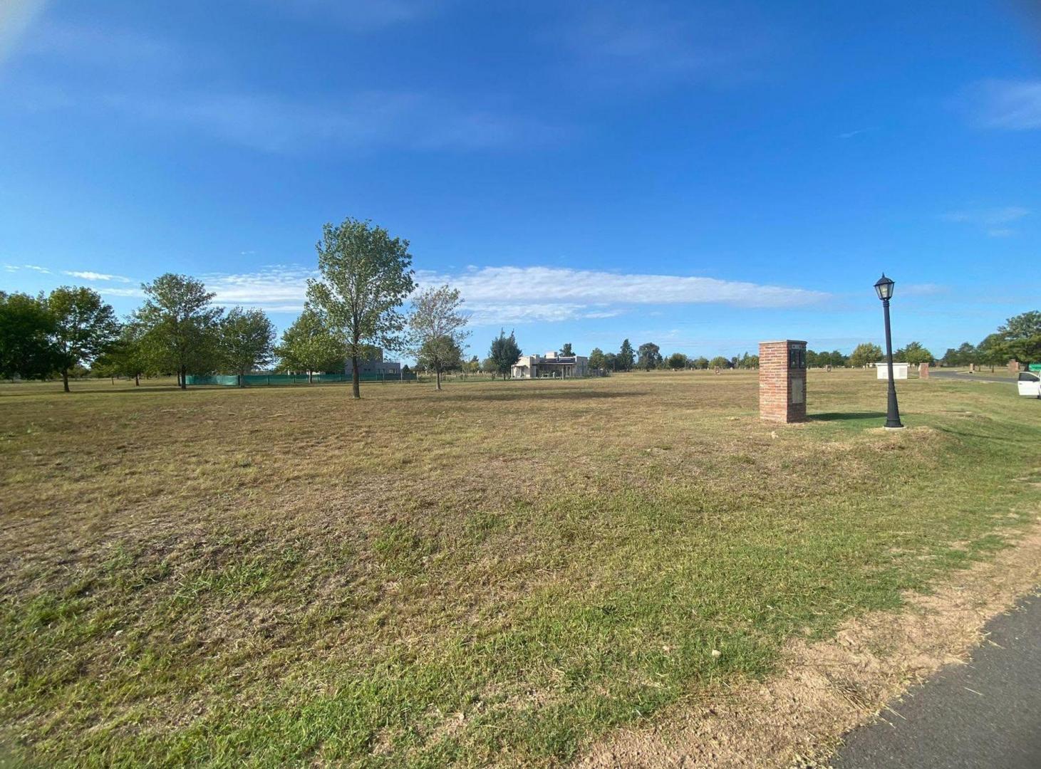 Foto de VENTA Lote 1.052m2 MIRABOSQUES 1 Anticipo + cuotas, imagen 2