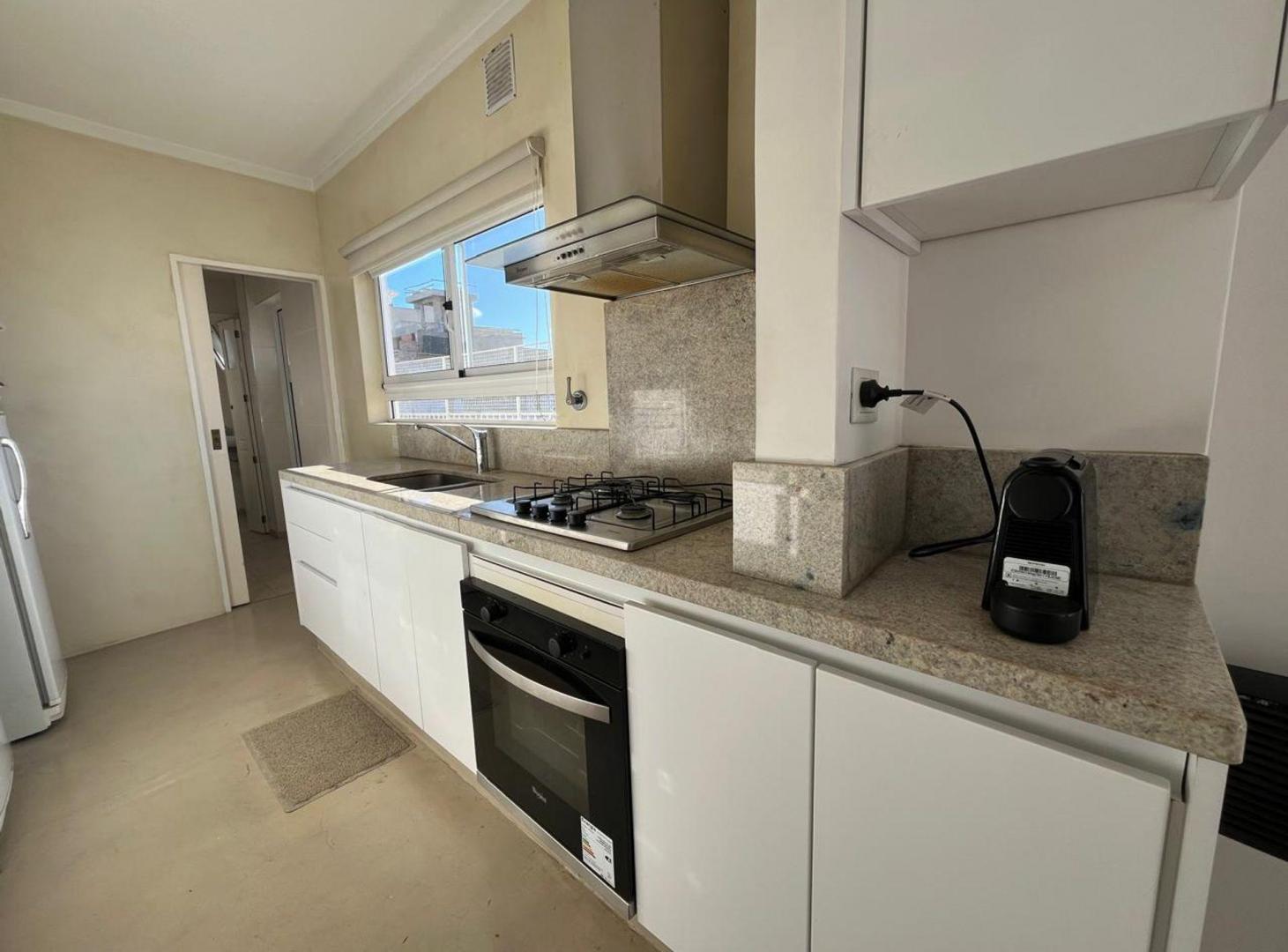 Foto de VENTA 3 AMBIENTES EN VILLA DEL PARQUE CON TERRAZA, imagen 4