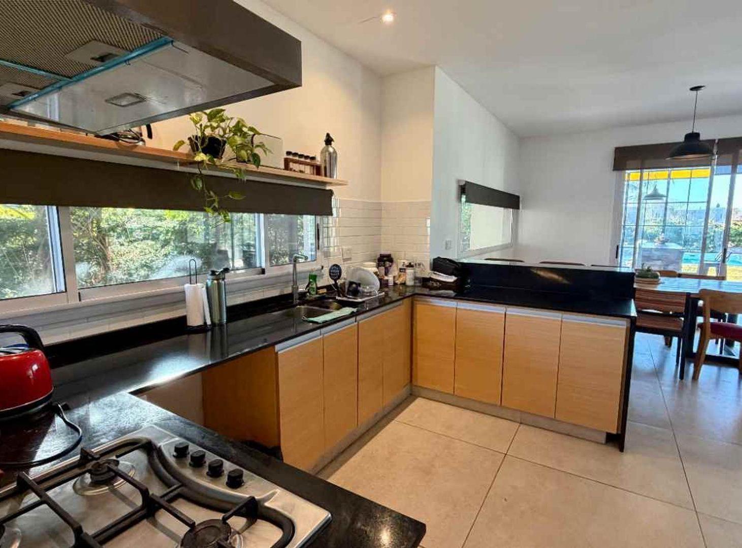 Foto de CASA EN VENTA 4 AMB EN SANTA ELENA PILAR DEL ESTE, imagen 3