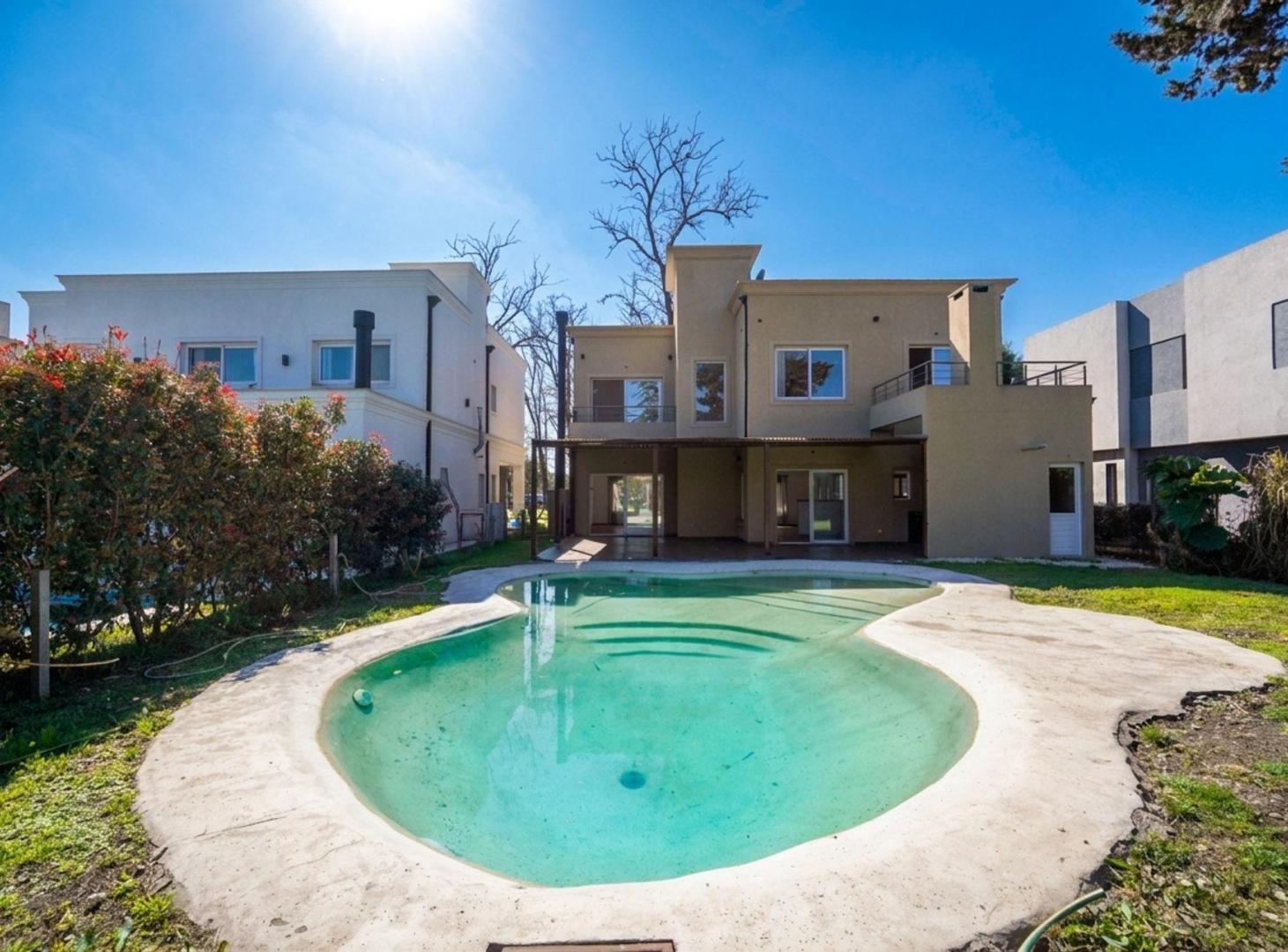 Foto de CASA EN VENTA 5 AMBIENTES EN HARAS MARIA VICTORIA, imagen 1