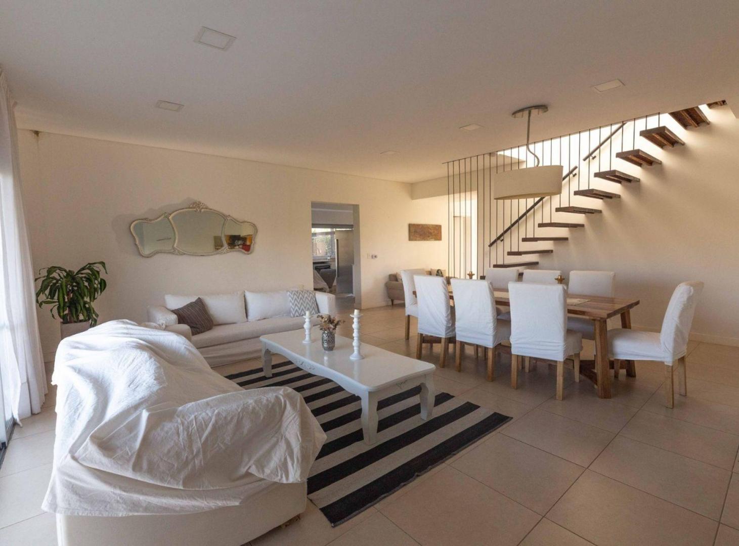 Foto de LOTE CENTRAL - casa en venta c/4 dormitorios, imagen 4