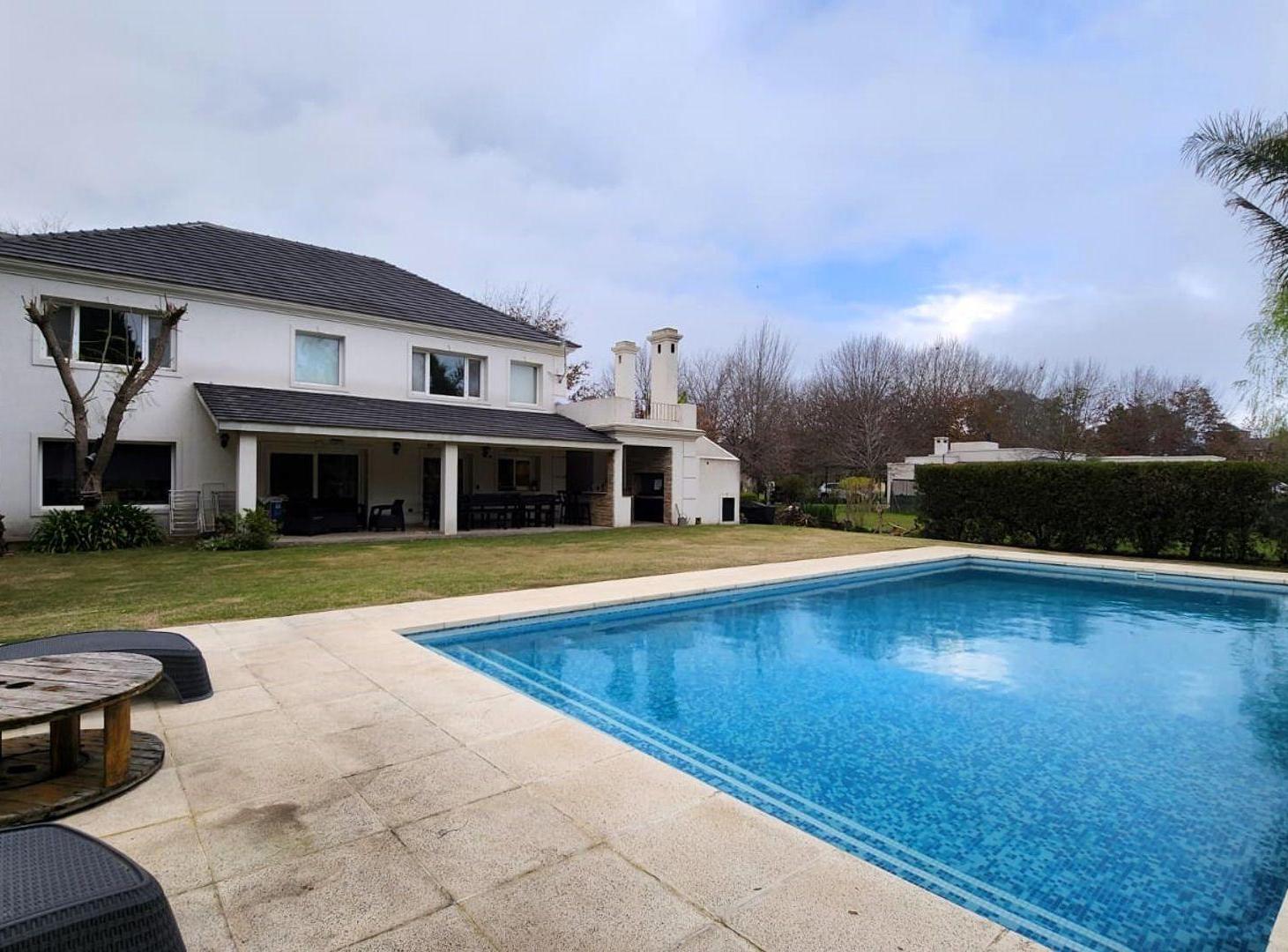 Foto de Casa 5 ambientes a la venta en Pilar + escritorio, imagen 2