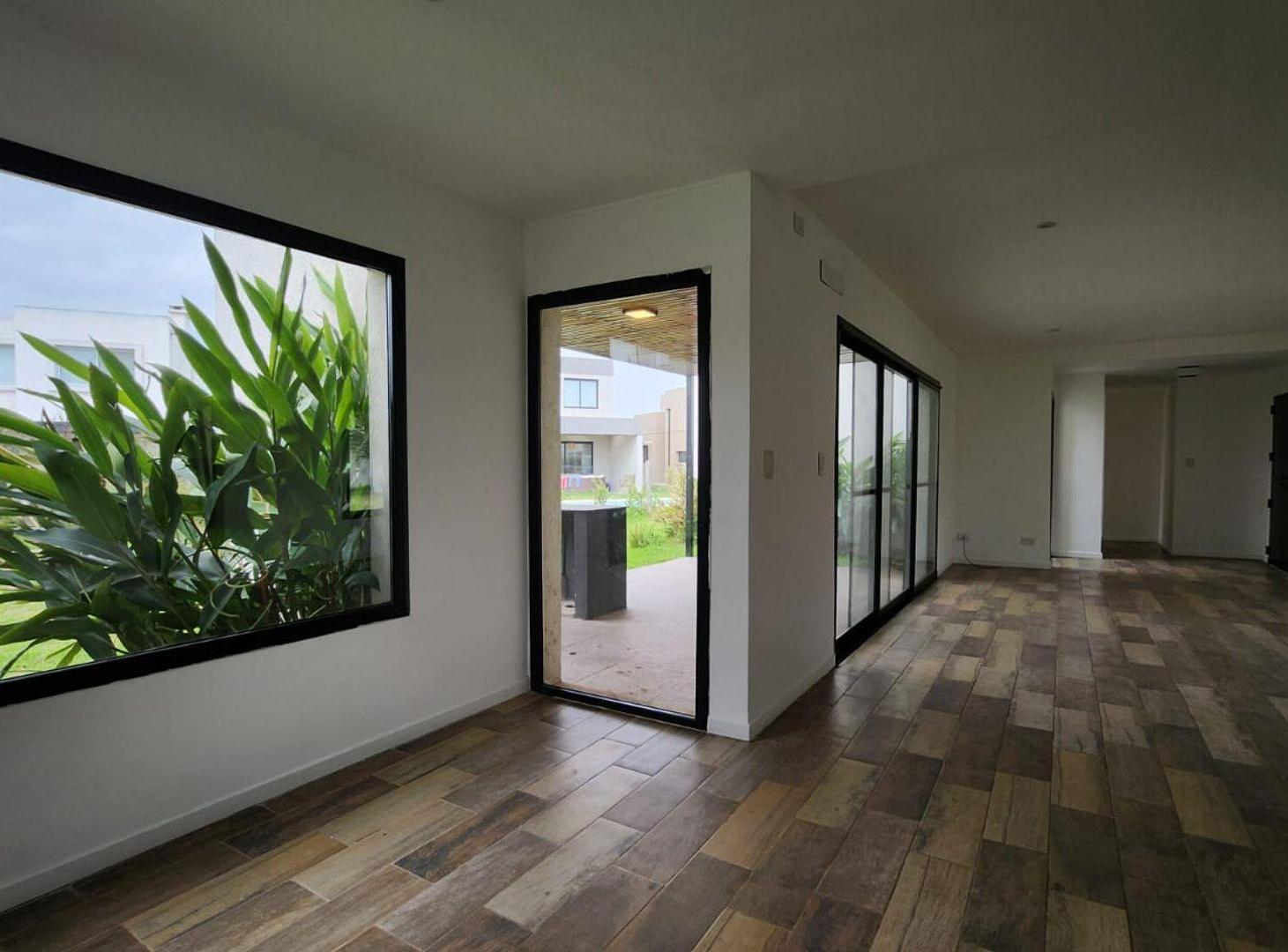 Foto de Casa 4 ambientes en alquiler en Barrio Santo Tomás, imagen 3