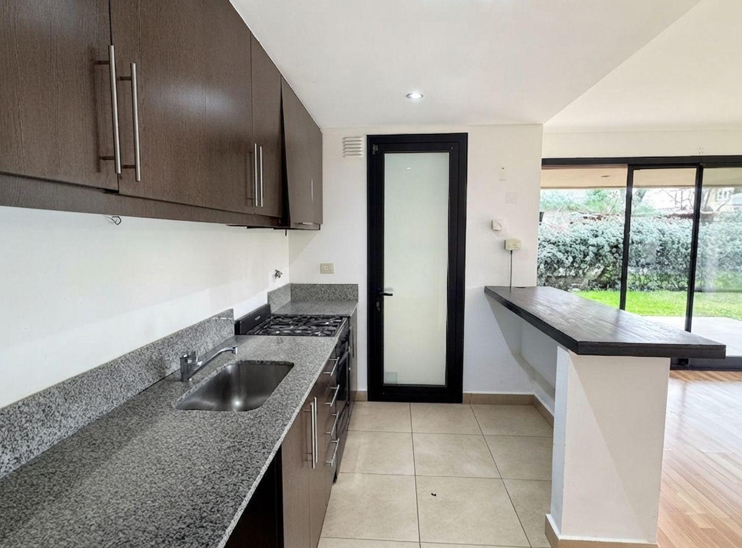 Foto de Exclusivo 3 amb con jardín de 220 m² y parrilla |, imagen 2