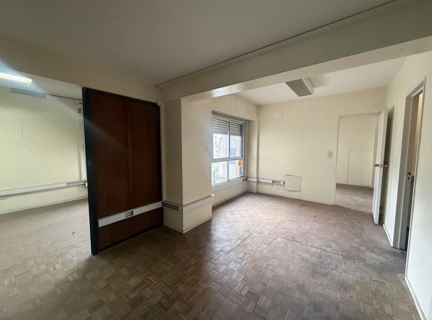 Foto de VENTA - Semipiso de Oficinas + 2 cocheras propias, imagen 4