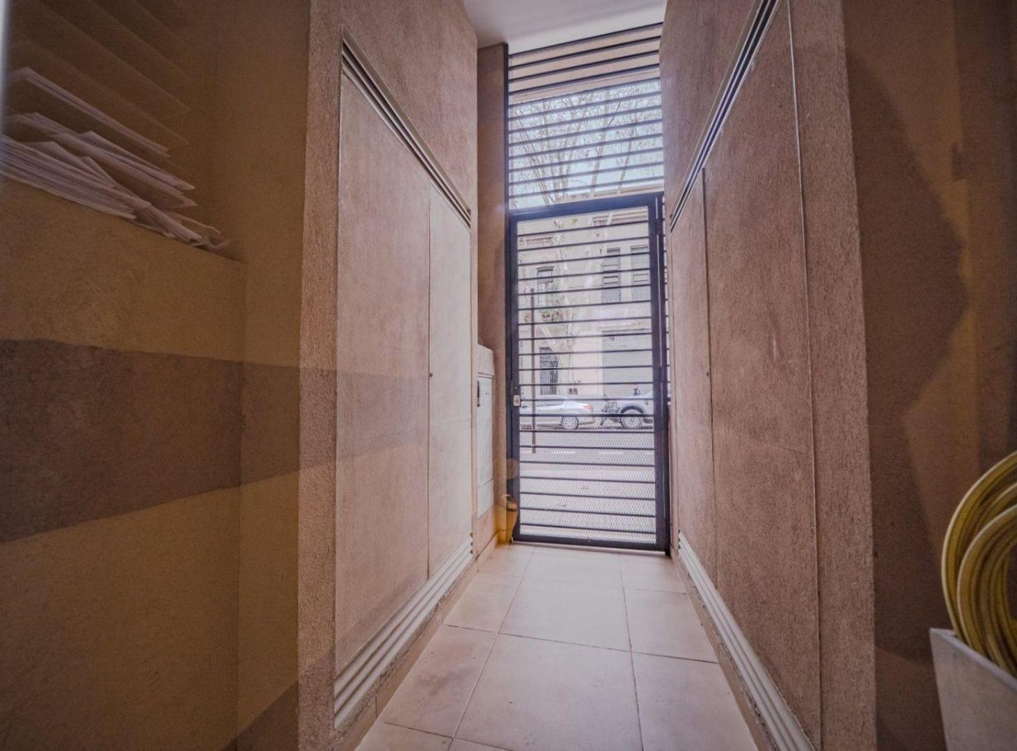 Foto de DEPTO DÚPLEX 2 AMB CON TERRAZA PROPIA PALERMO, imagen 2