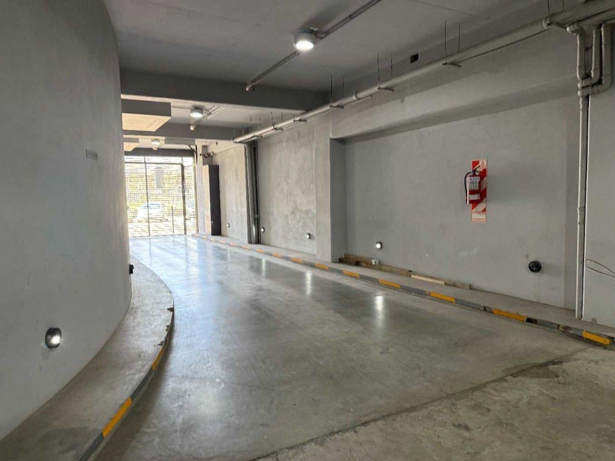 Foto de VENTA OFICINA PISO COMPLETO AZOPARDO 451, imagen 5