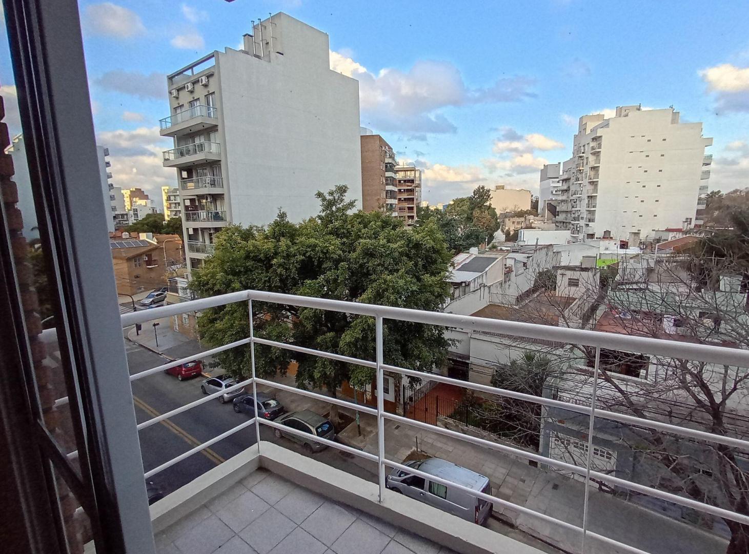 Foto de VENTA DEPARTAMENTO 2 AMB. VILLA DEL PARQUE, imagen 2