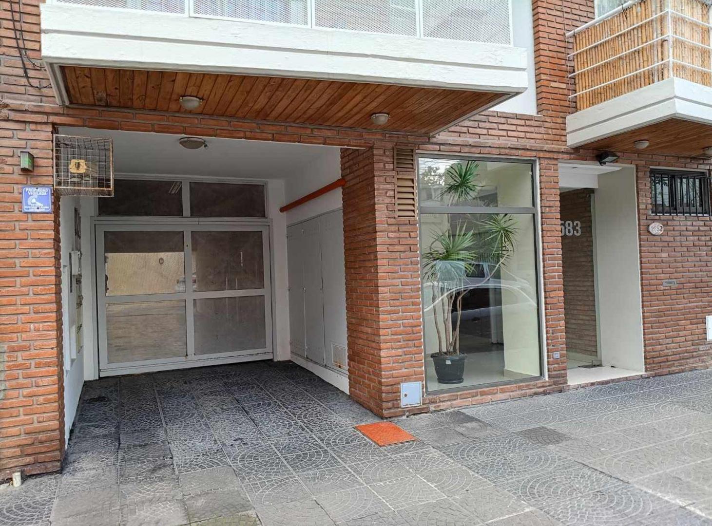 Foto de VENTA DEPARTAMENTO 2 AMB. VILLA DEL PARQUE, imagen 1