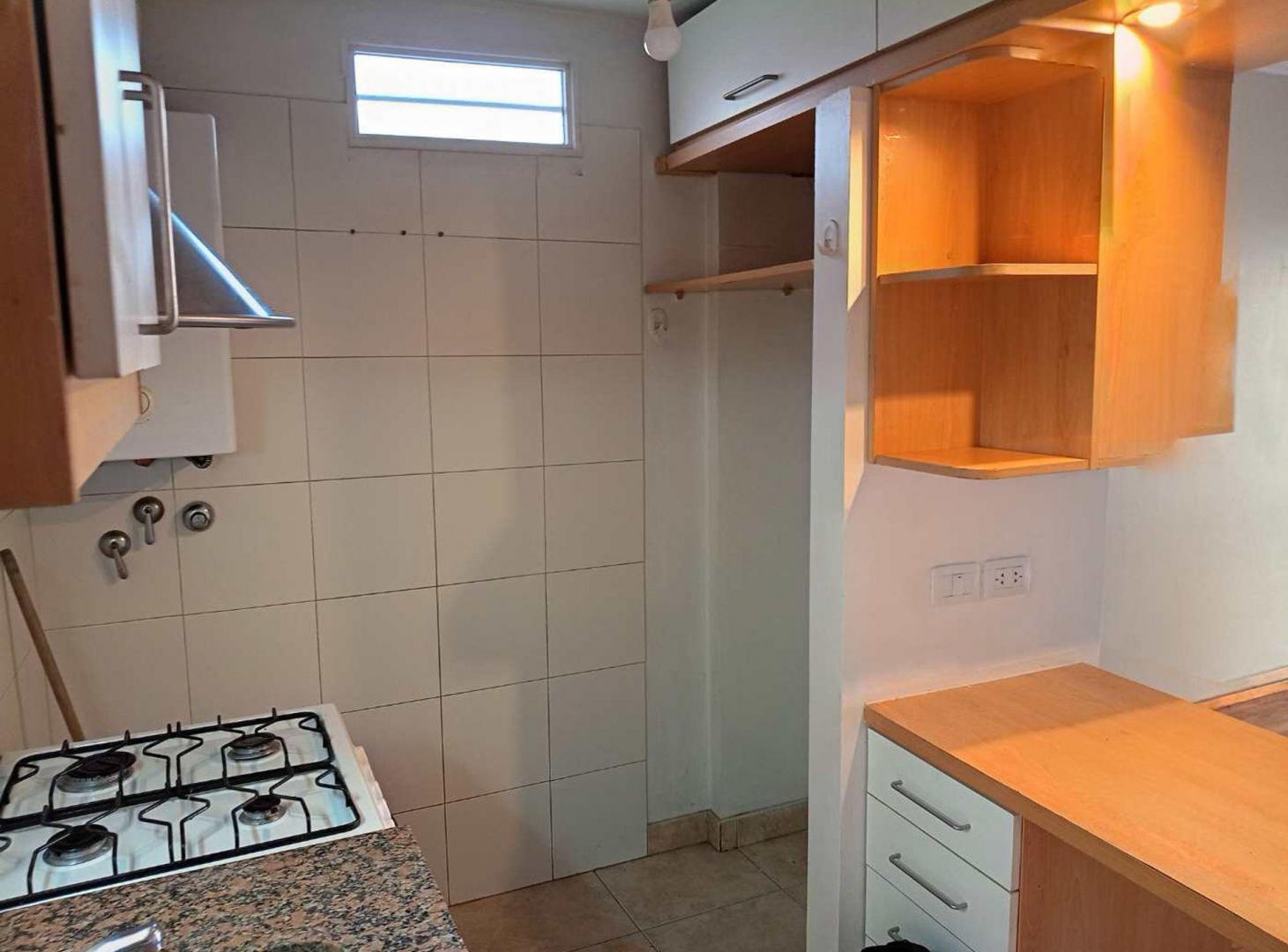 Foto de VENTA DEPARTAMENTO 2 AMB. VILLA DEL PARQUE, imagen 5