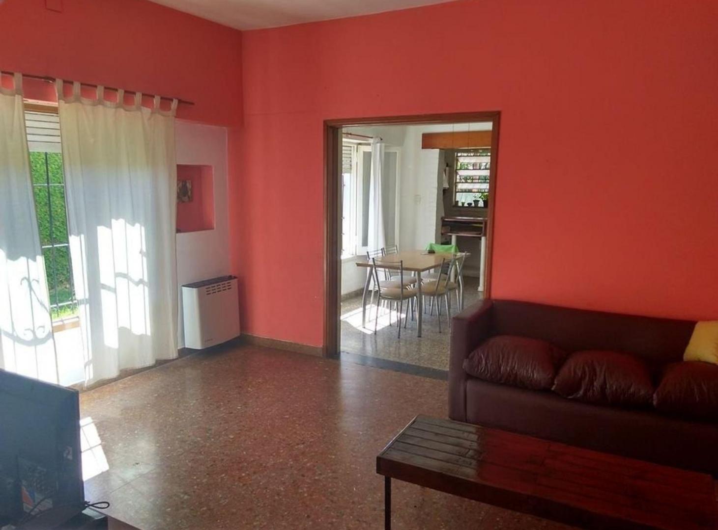 Foto de VENTA CASA 5 AMBIENTES EN MORENO CON PILETA, imagen 3