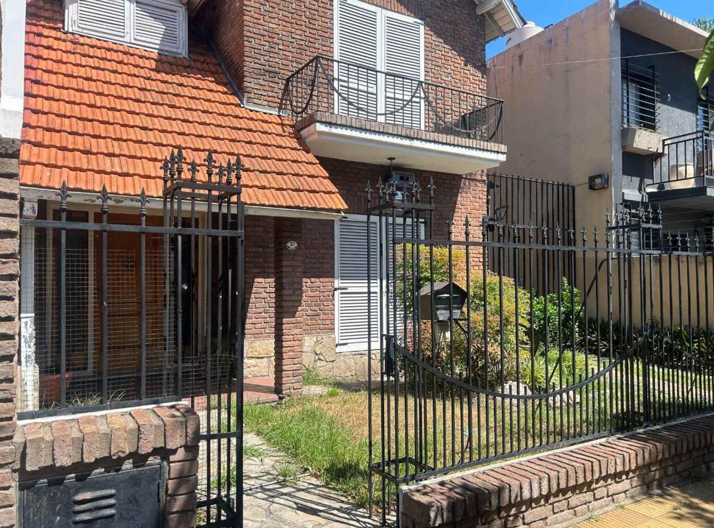 Foto de VENTA CASA DE 5 AMBIENTES EN RAMOS MEJIA, imagen 2