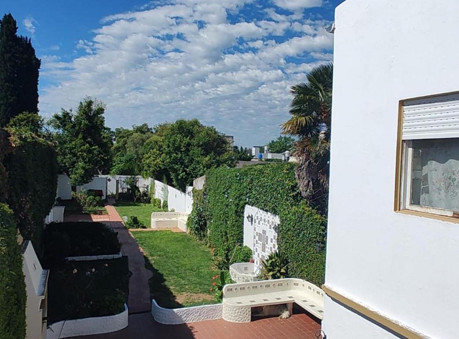 Foto de VENTA CASA 6 AMBIENTES EN EL CENTRO DE LUJAN, imagen 4