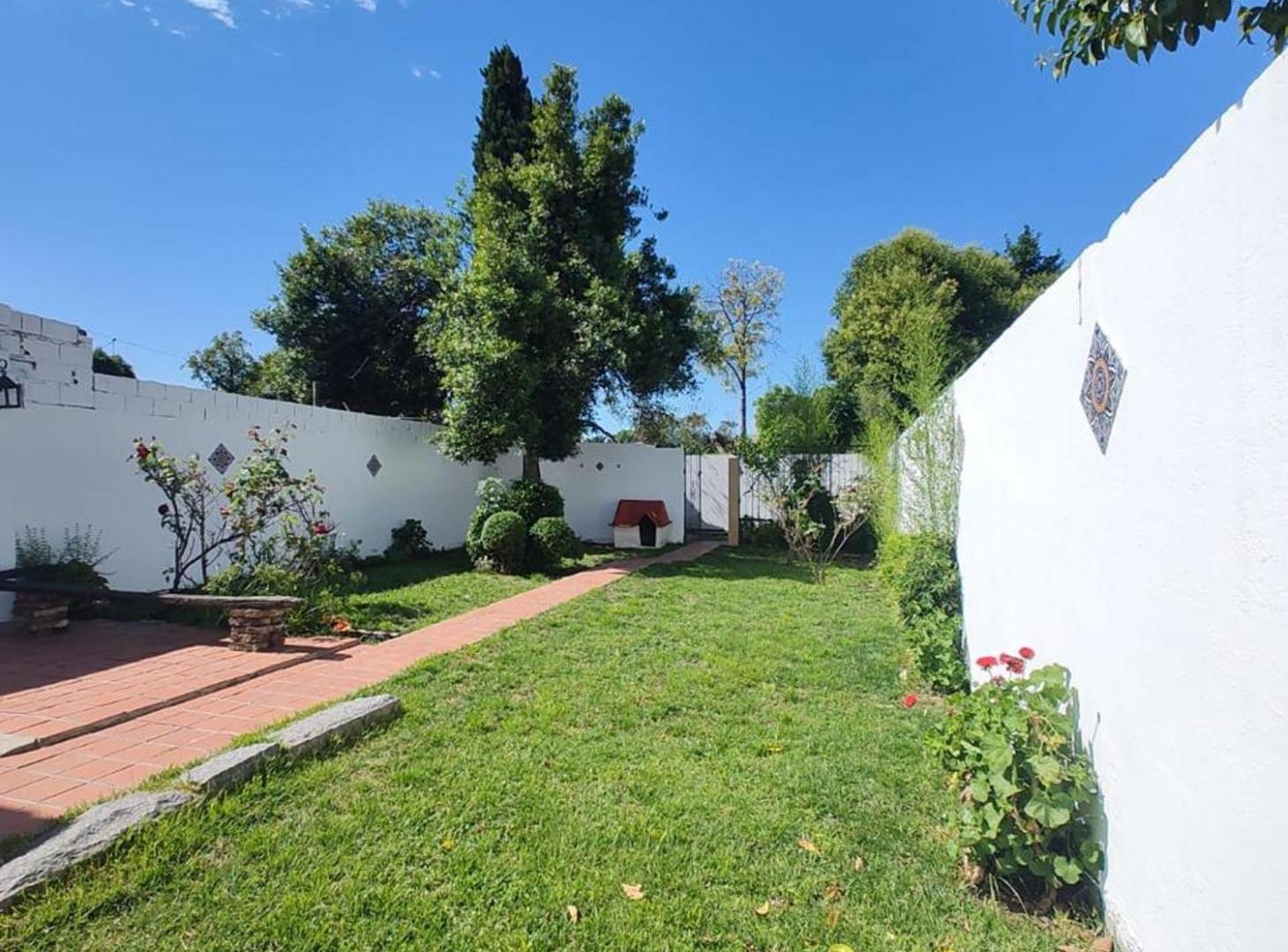 Foto de VENTA CASA 6 AMBIENTES EN EL CENTRO DE LUJAN, imagen 3