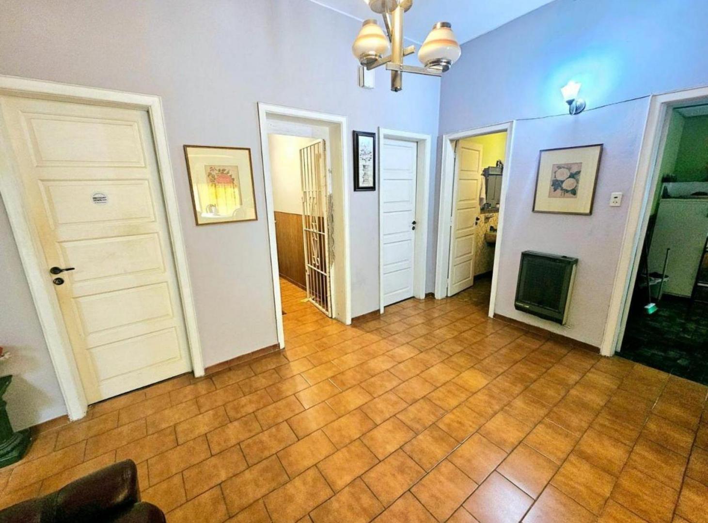 Foto de VENTA CASA 4 AMBIENTES EN HAEDO, imagen 3