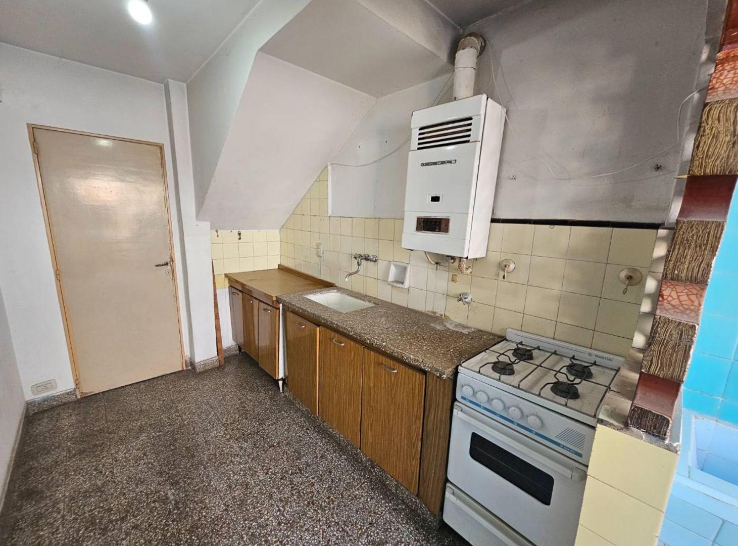 Foto de VENTA Casa 4 AMBIENTES HURLINGHAM ACEPTA PERMUTA, imagen 4