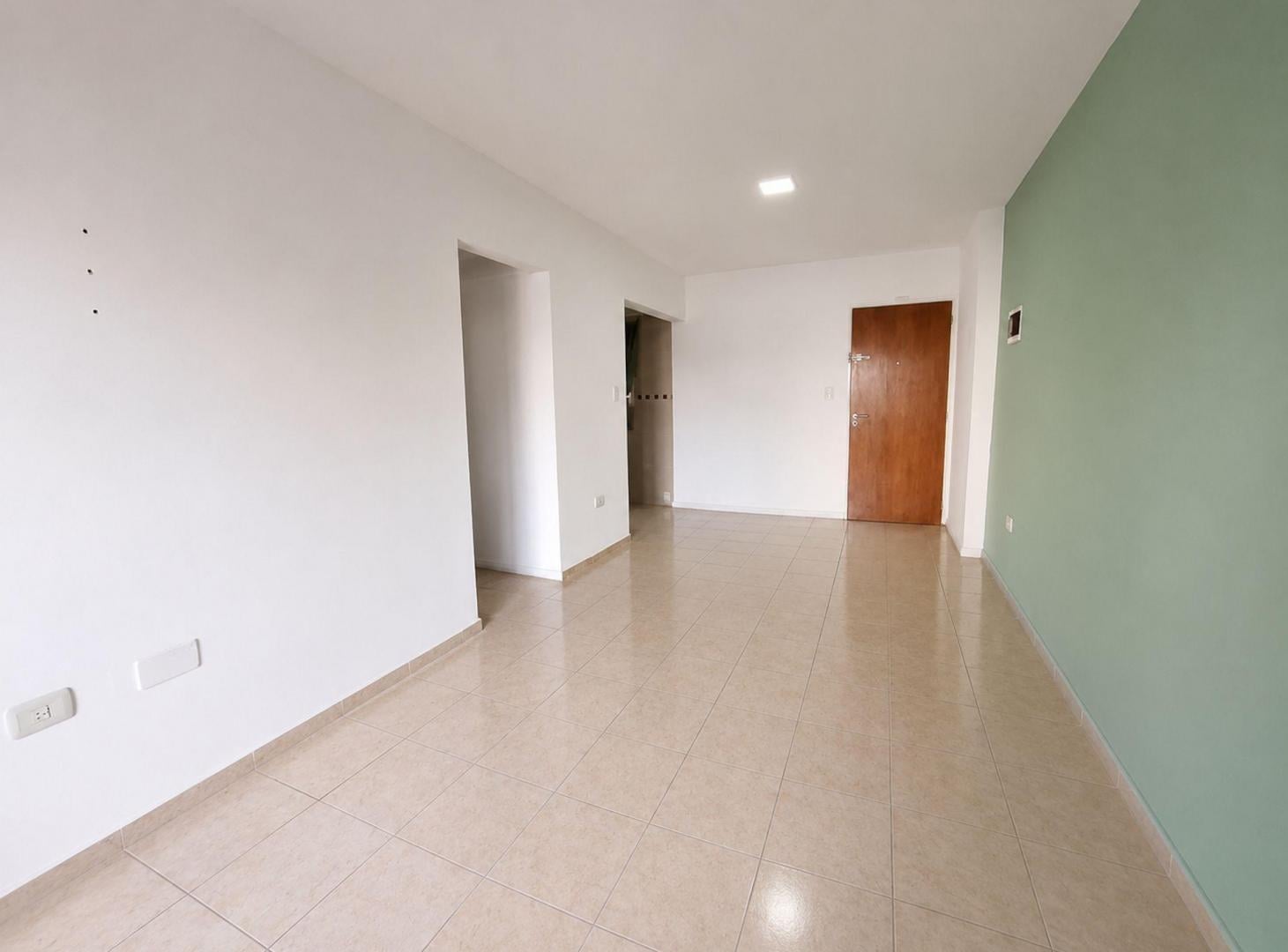 Foto de VENTA DEPTO 2 AMB EN SAENZ PEÑA BALCON TERRAZA, imagen 1