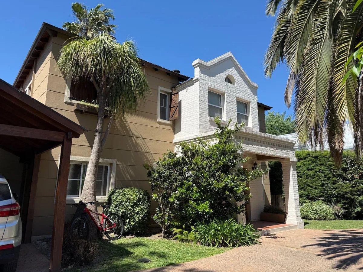 Foto de ALQUILER CASA EN BARRIO GALÁPAGOS CON JARDÍN 7 AMB, imagen 4