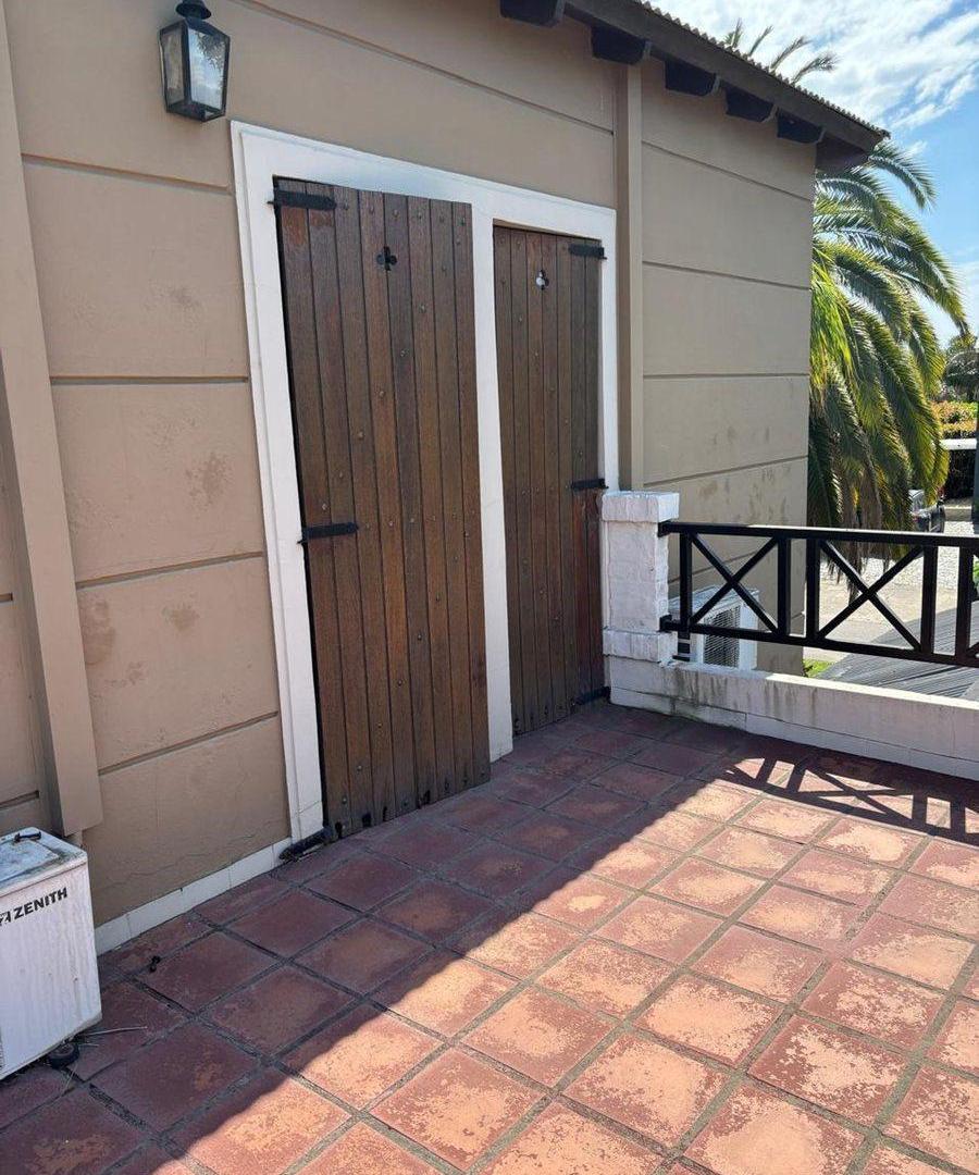 Foto de ALQUILER CASA EN BARRIO GALÁPAGOS CON JARDÍN 7 AMB, imagen 3