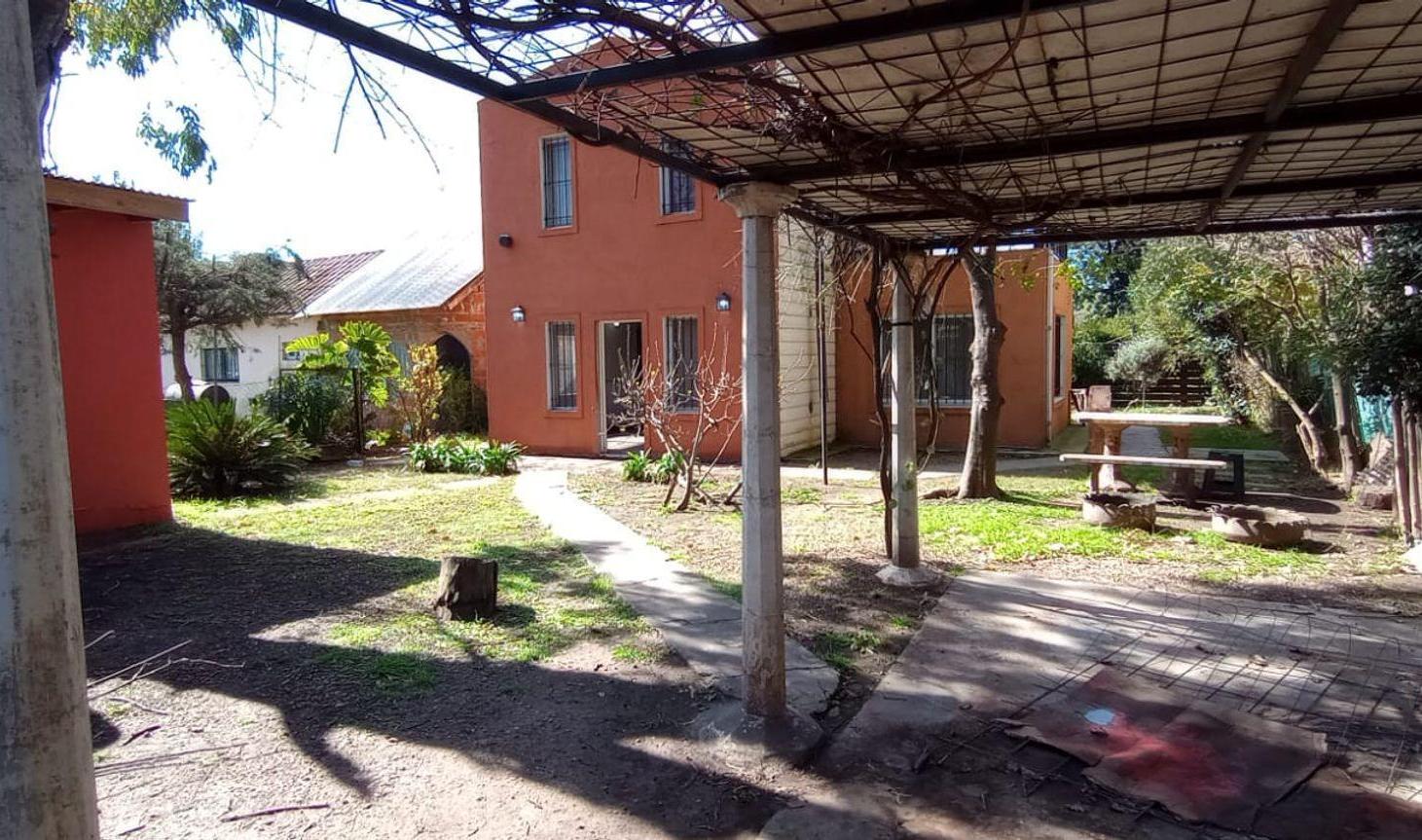 Foto de VENTA CASA 5 AMBIENTES DEL VISO, imagen 2