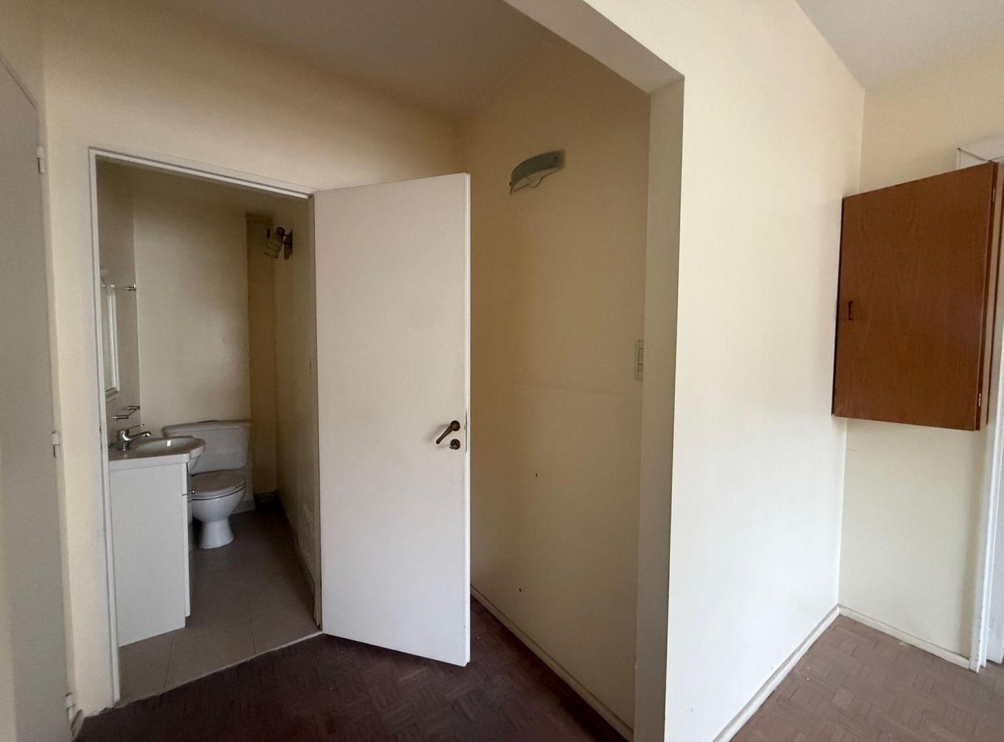 Foto de VENTA - Semipiso de Oficinas + 2 cocheras propias, imagen 4