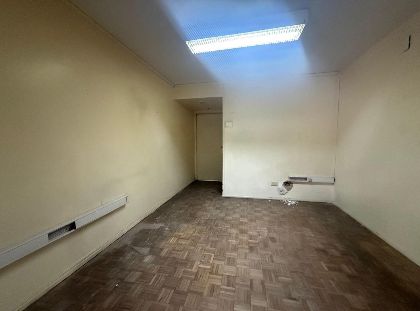 Foto de VENTA - Semipiso de Oficinas + 2 cocheras propias, imagen 2