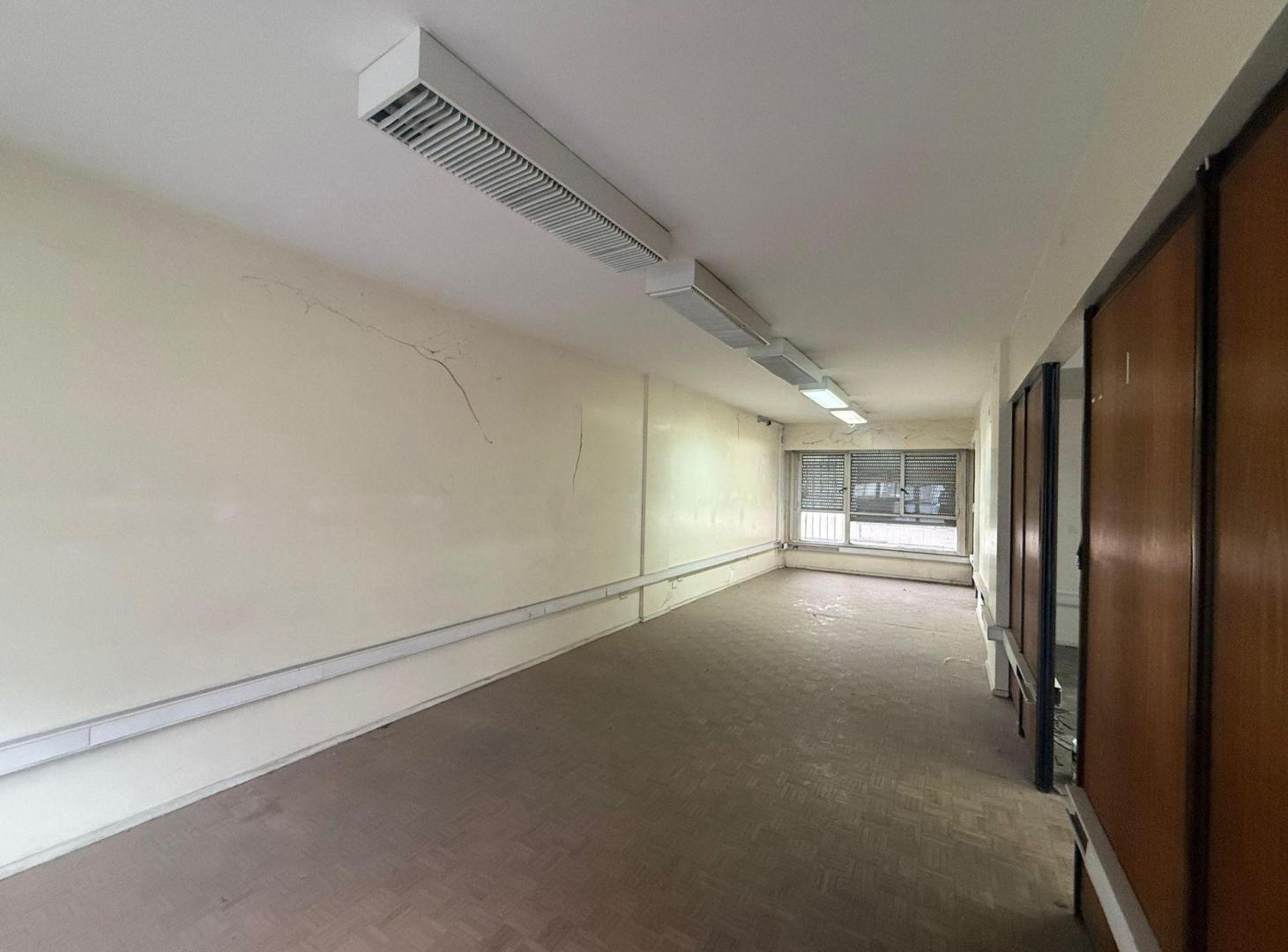 Foto de VENTA - Semipiso de Oficinas + 2 cocheras propias, imagen 3