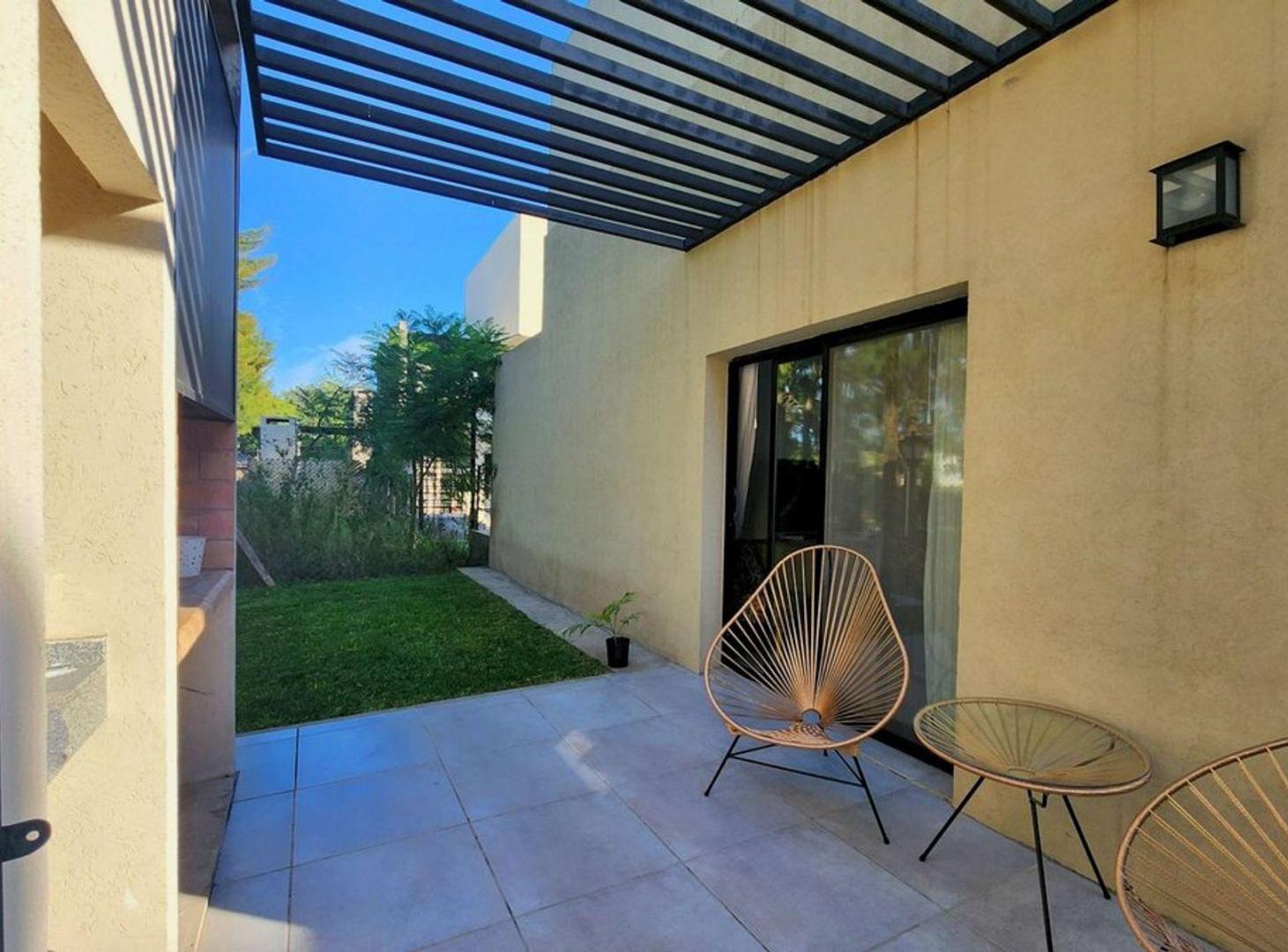 Foto de VENTA DEPTO 3 AMB C/JARDÍN -ALTOS DEL ENCUENTRO, imagen 3