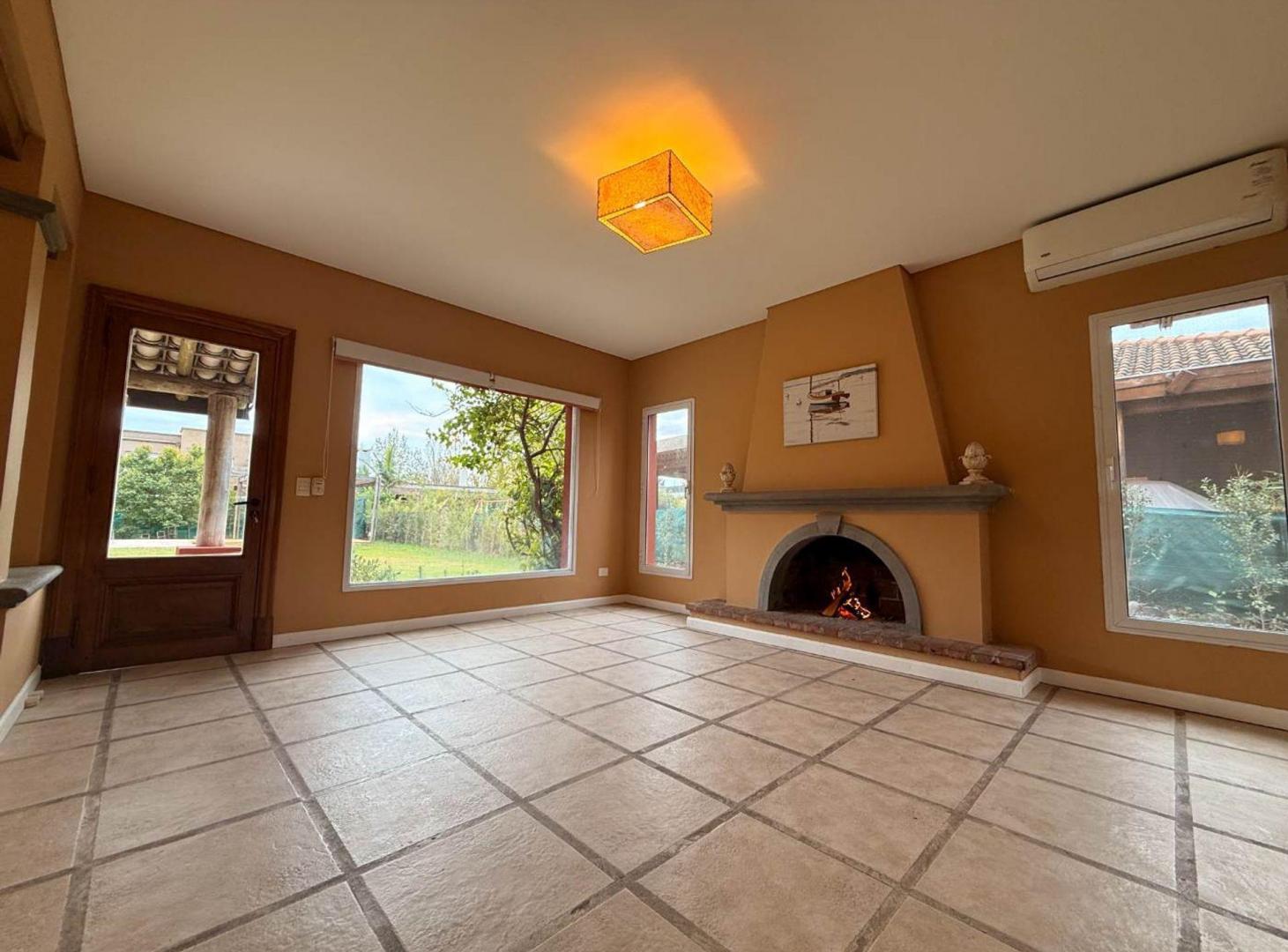 Foto de Casa en Alquiler - Santa Bárbara - Pileta, imagen 3