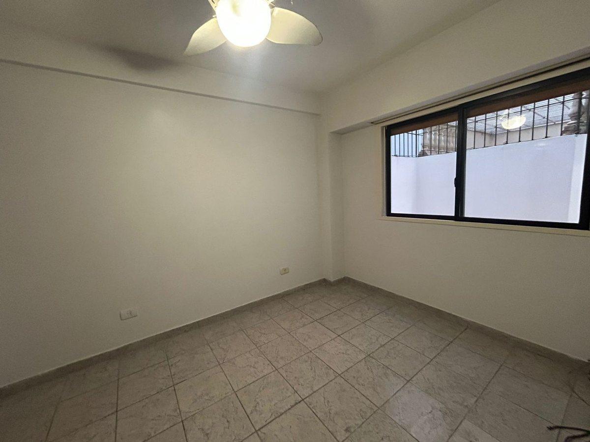 Foto de Venta 2 ambientes con patio Recoleta Barrio Norte, imagen 1