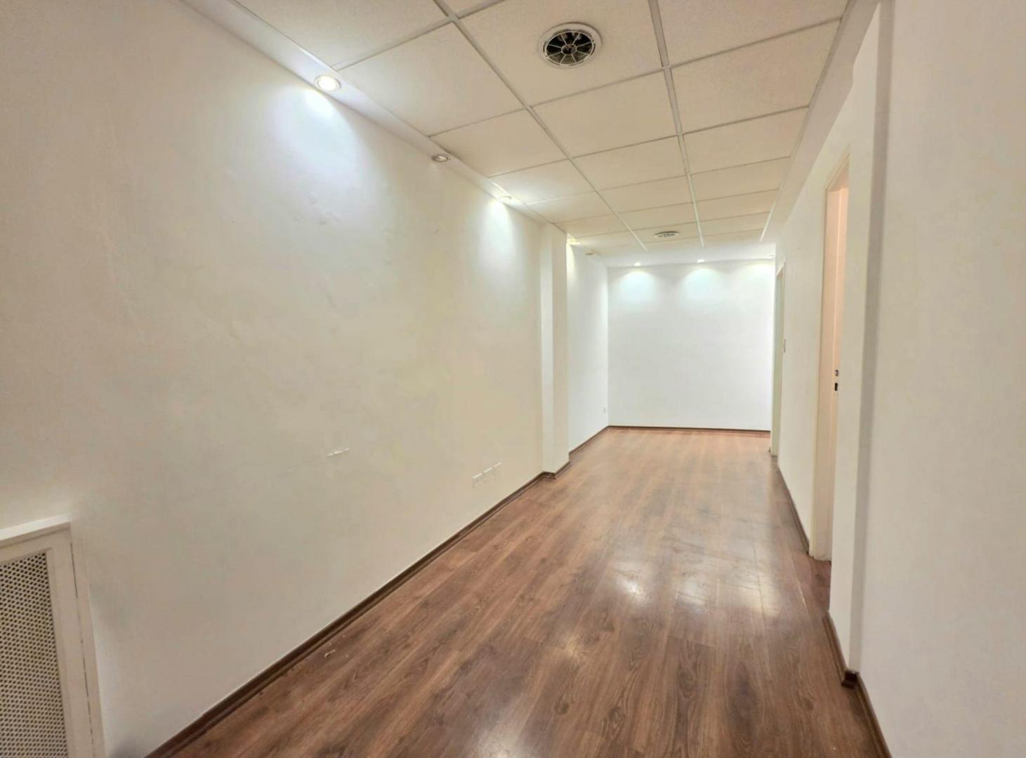 Foto de OFICINA ALQUILER SAN NICOLÁS CENTRICO Y LUMINOSO, imagen 4