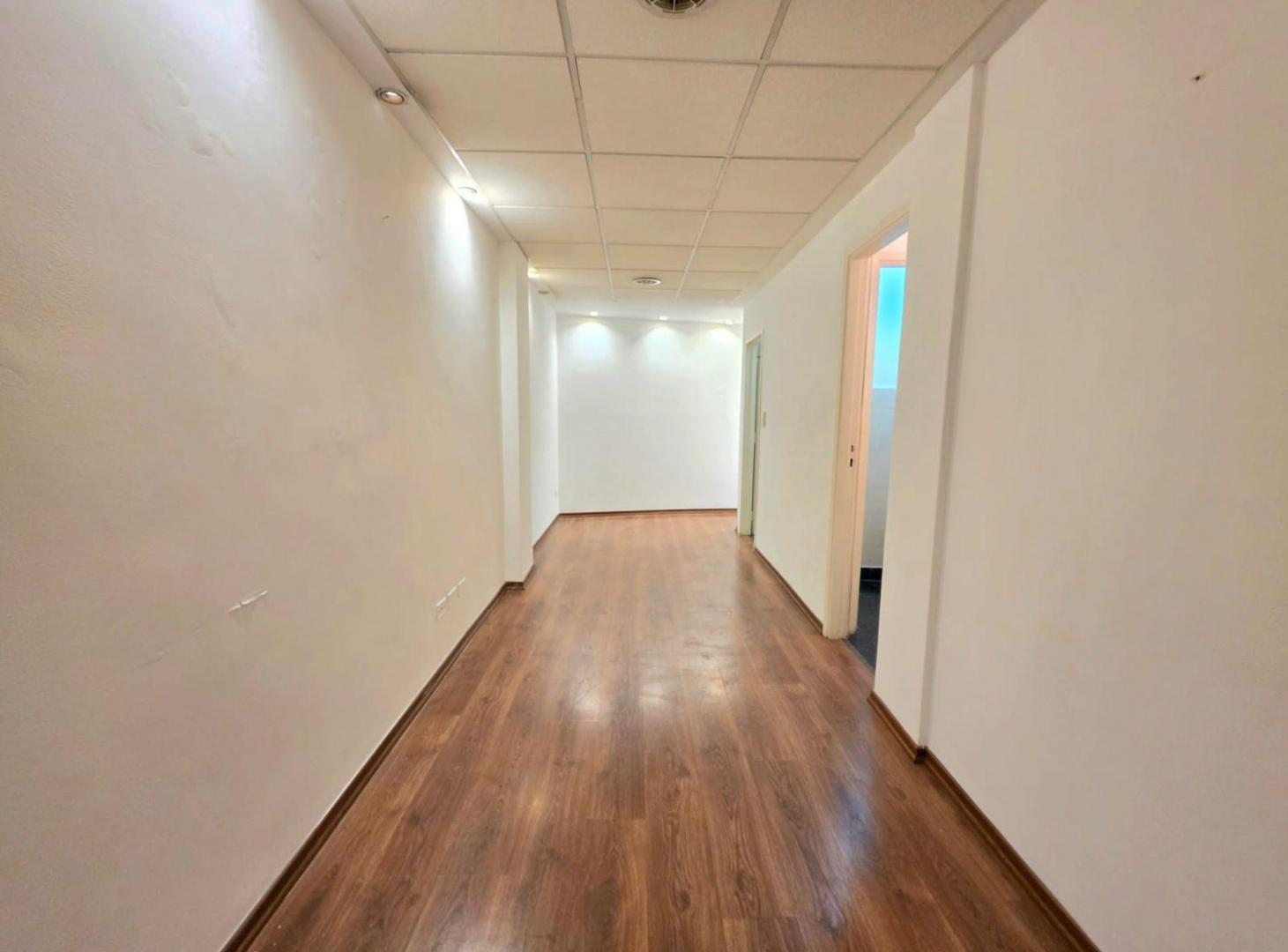 Foto de OFICINA ALQUILER SAN NICOLÁS CENTRICO Y LUMINOSO, imagen 1