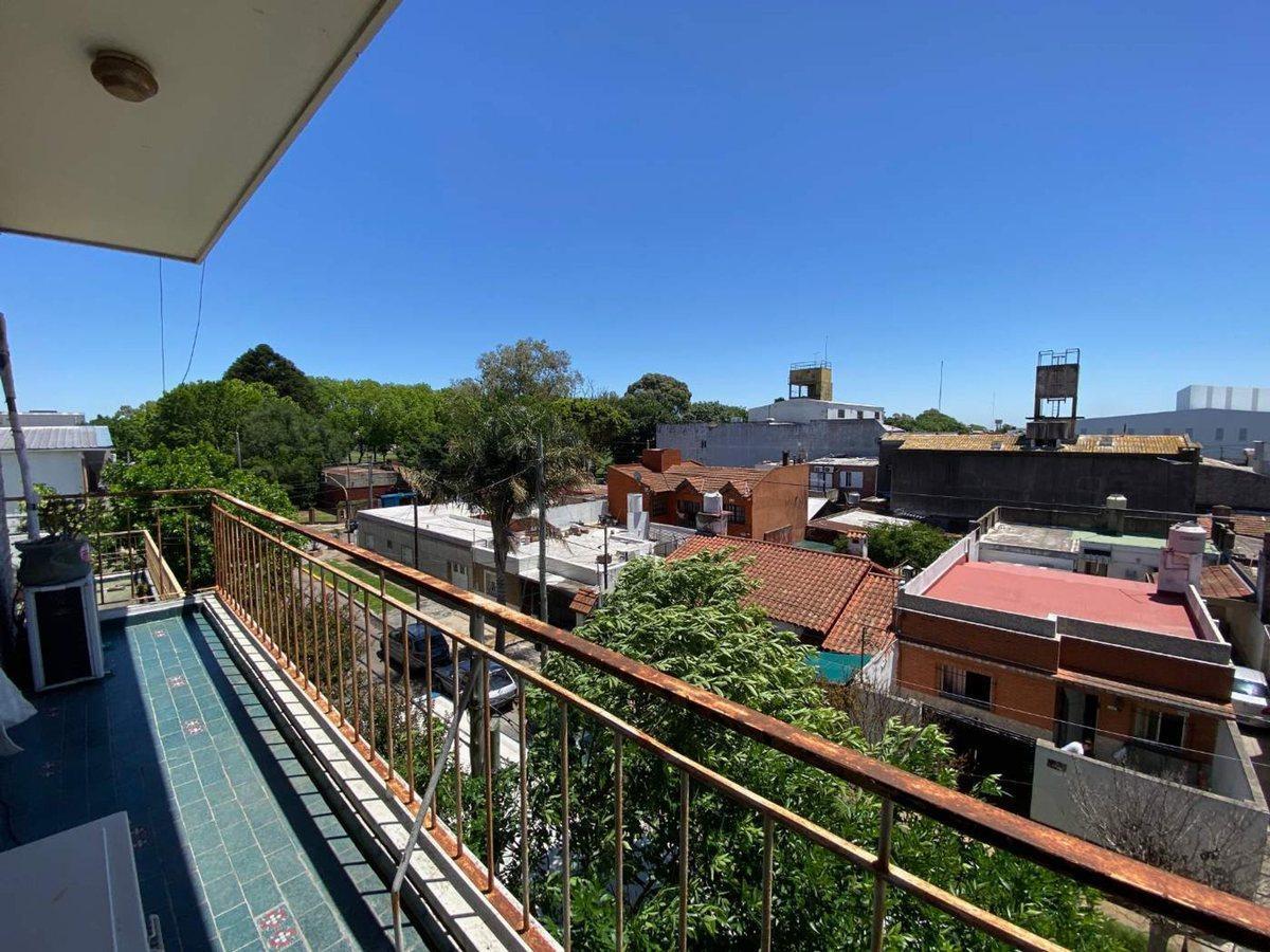 Foto de VENTA PH 5 AMBIENTES PATIO Y TERRAZA - SAN MARTIN, imagen 3