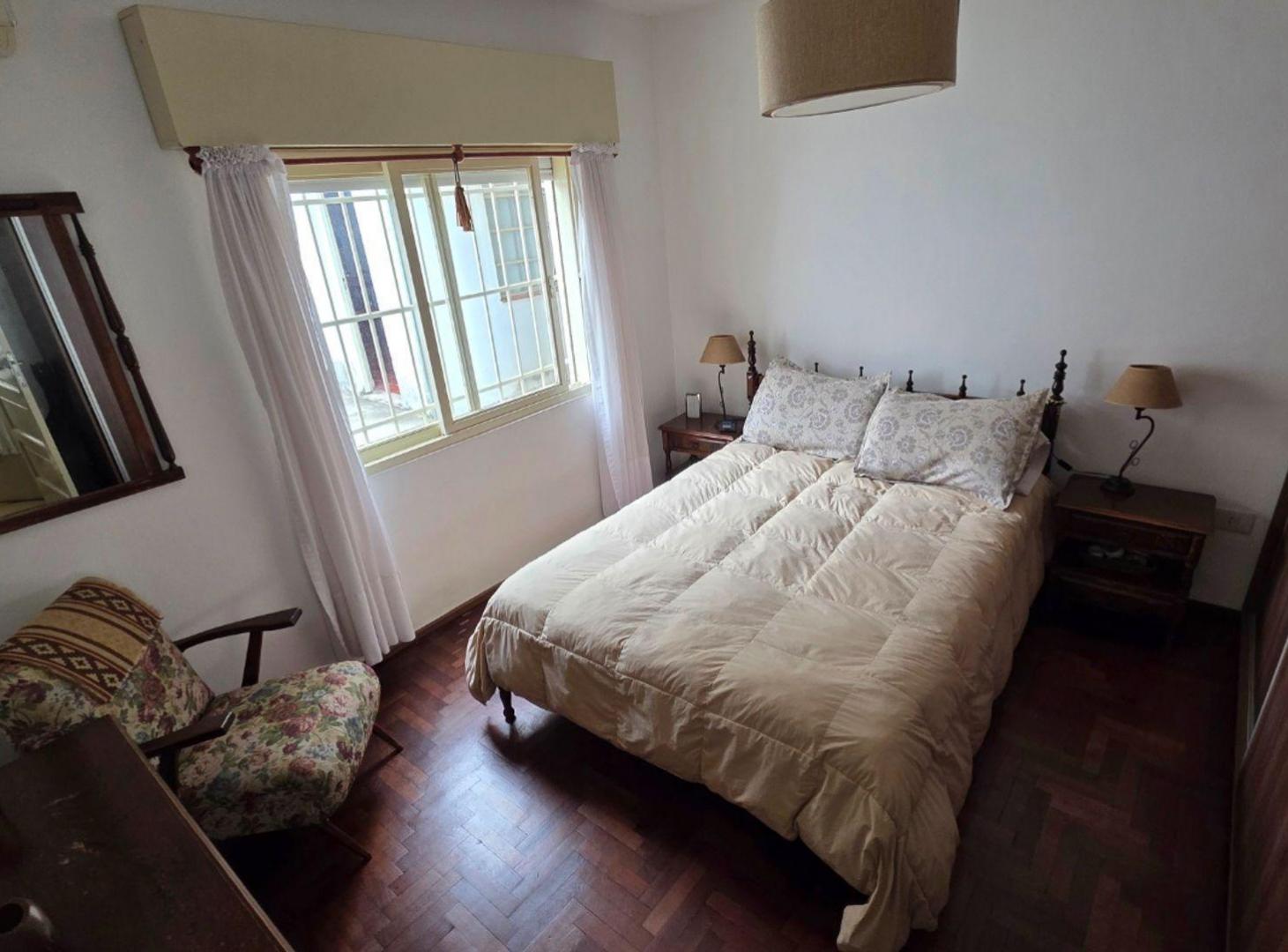 Foto de BOULOGNE CASA VENTA 5 AMB COCHERA Y JARDIN, imagen 5