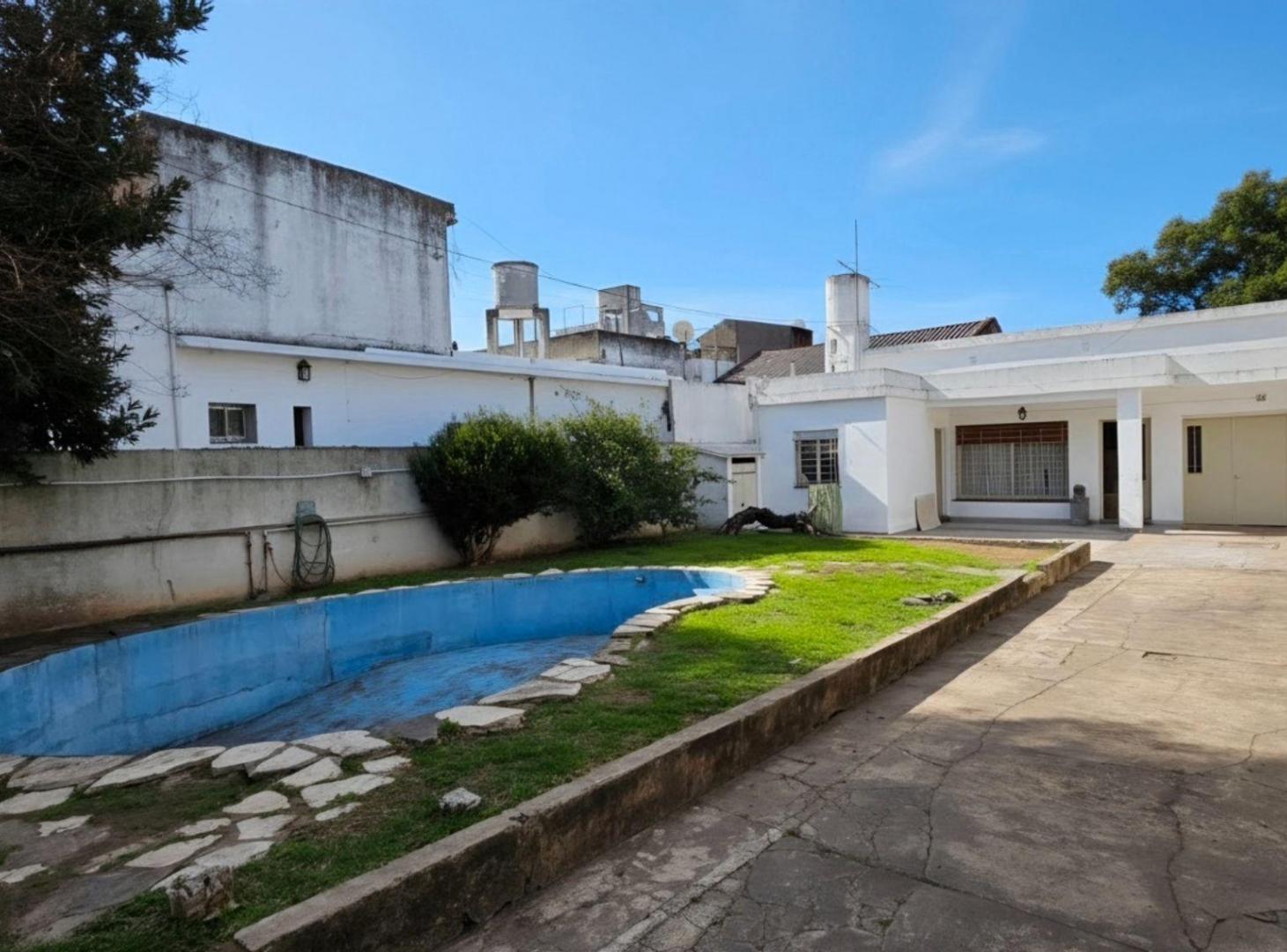 Foto de BOULOGNE CASA VENTA 5 AMB COCHERA Y JARDIN, imagen 2