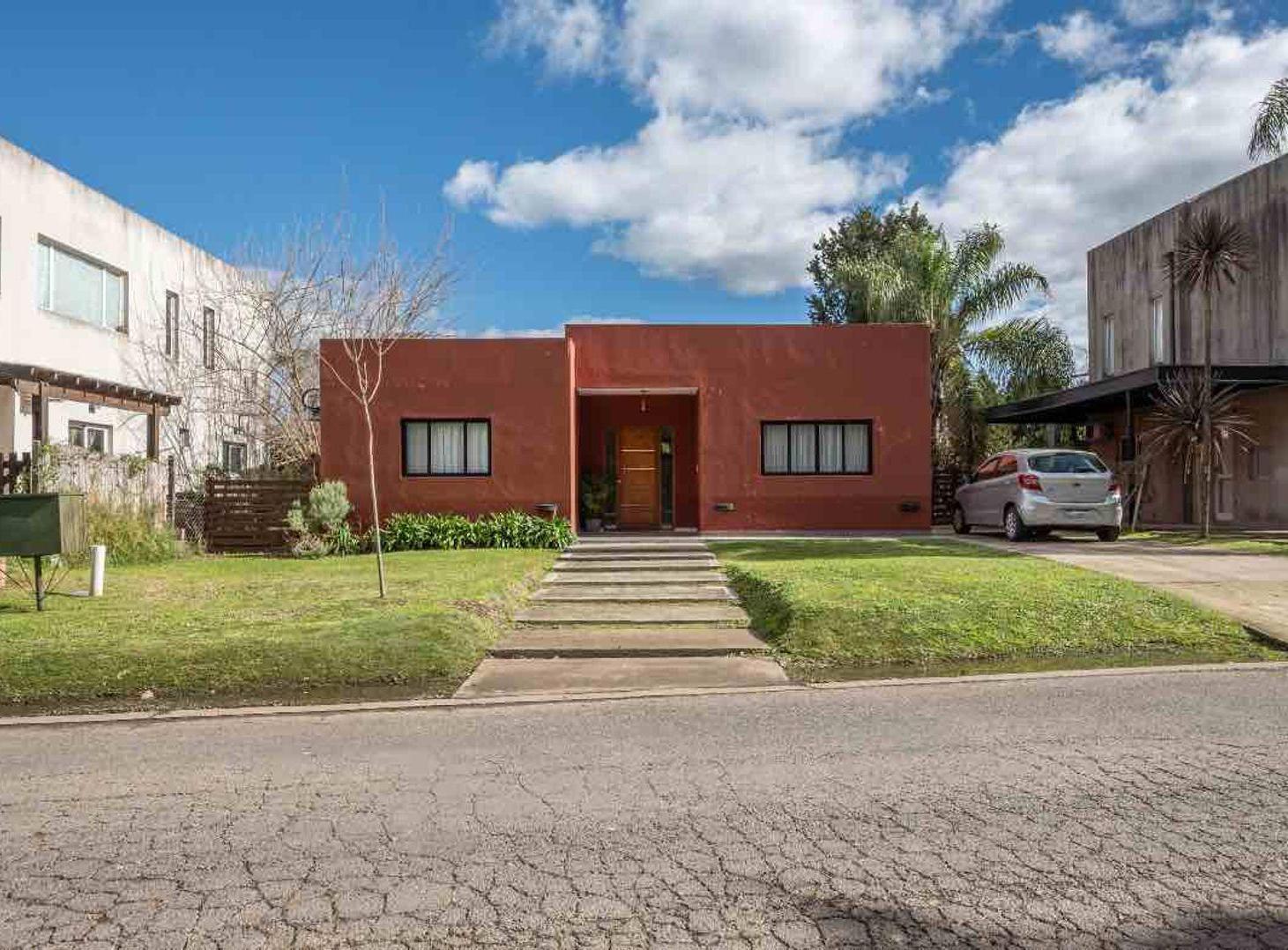 Foto de VENTA casa 4 ambientes Los Robles, Pilar., imagen 1