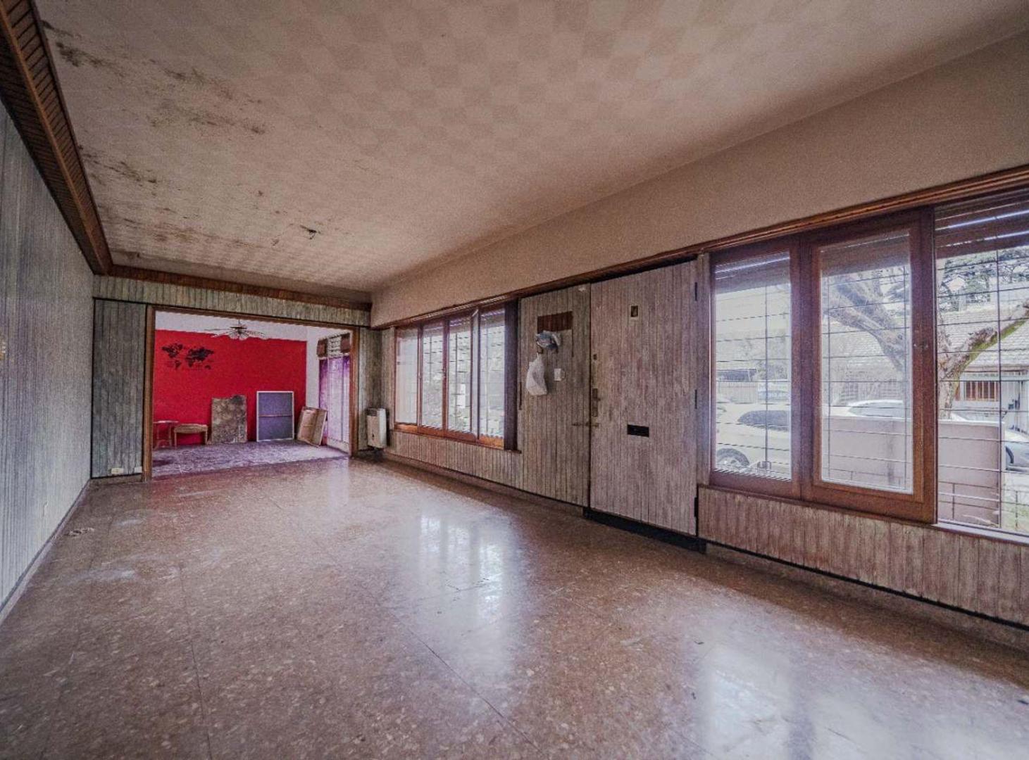 Foto de VENTA CASA TIPO PH 4 AMBIENTES-SAN ISIDRO- PERMUTA, imagen 2