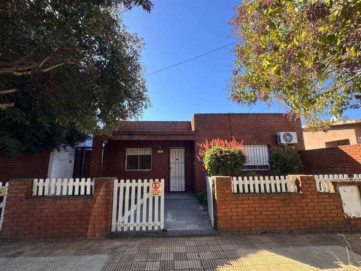Foto de PH en venta Martinez, 3 amb con patio. Apto cred., imagen 1