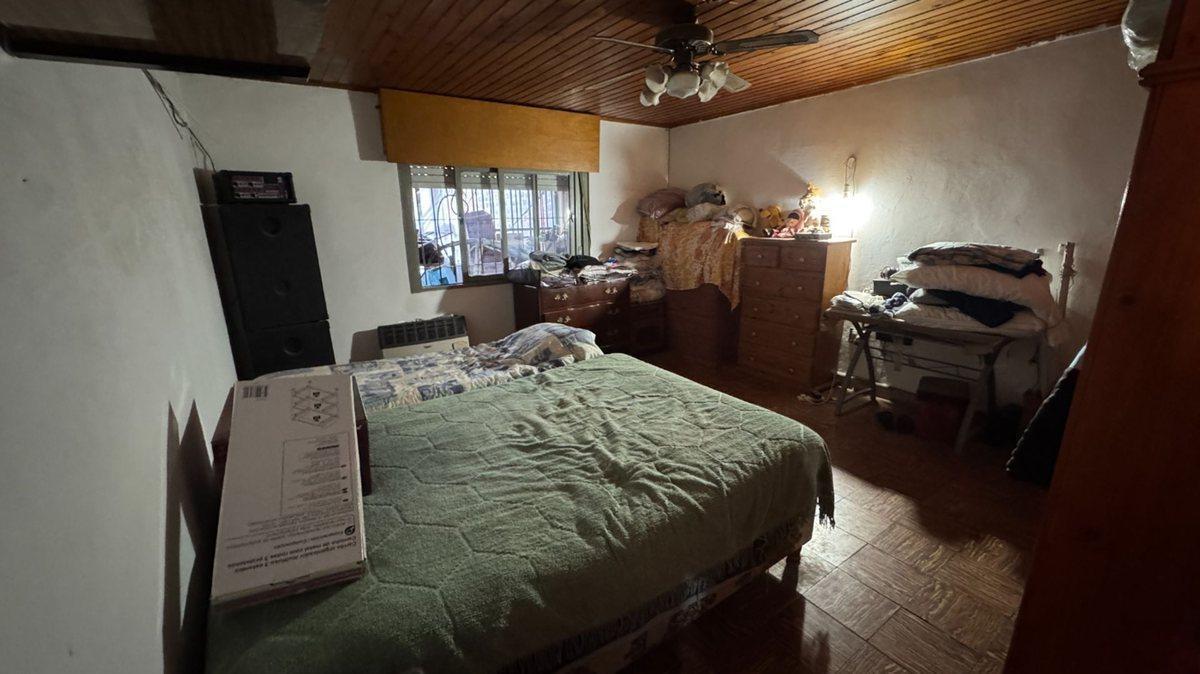 Foto de VENTA CASA 4 AMBIENTES CON QUINCHO LAVADERO LUJAN, imagen 2