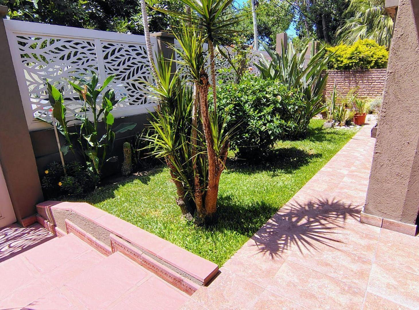 Foto de Casa 4 Ambientes, quincho, pileta y Deposito 110M2, imagen 1