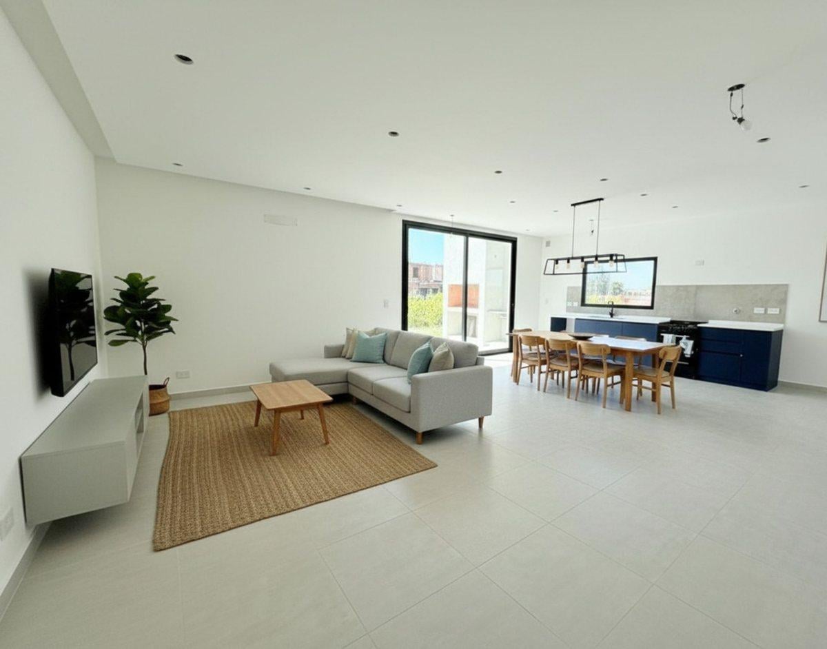 Foto de VENTA CASA PILAR DEL ESTE 4 AMBIENTES-FINANCIA, imagen 1