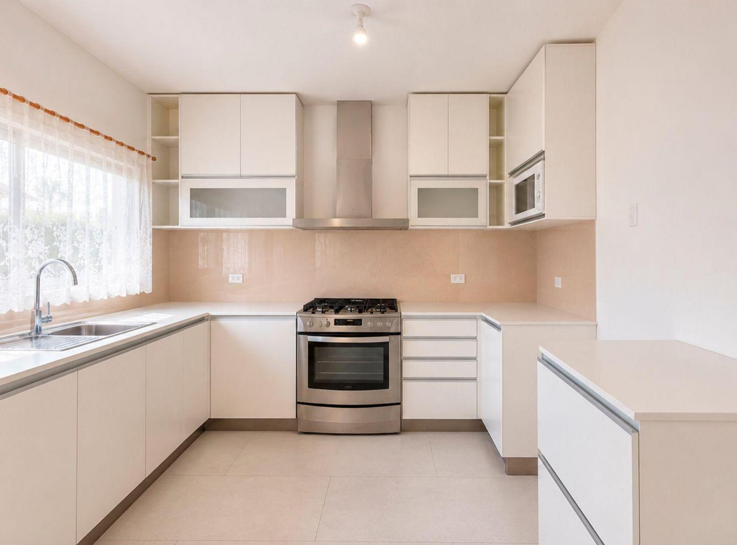 Foto de AlquilerCasa 5 amb jardin cochera B. Cerrado Pilar, imagen 4